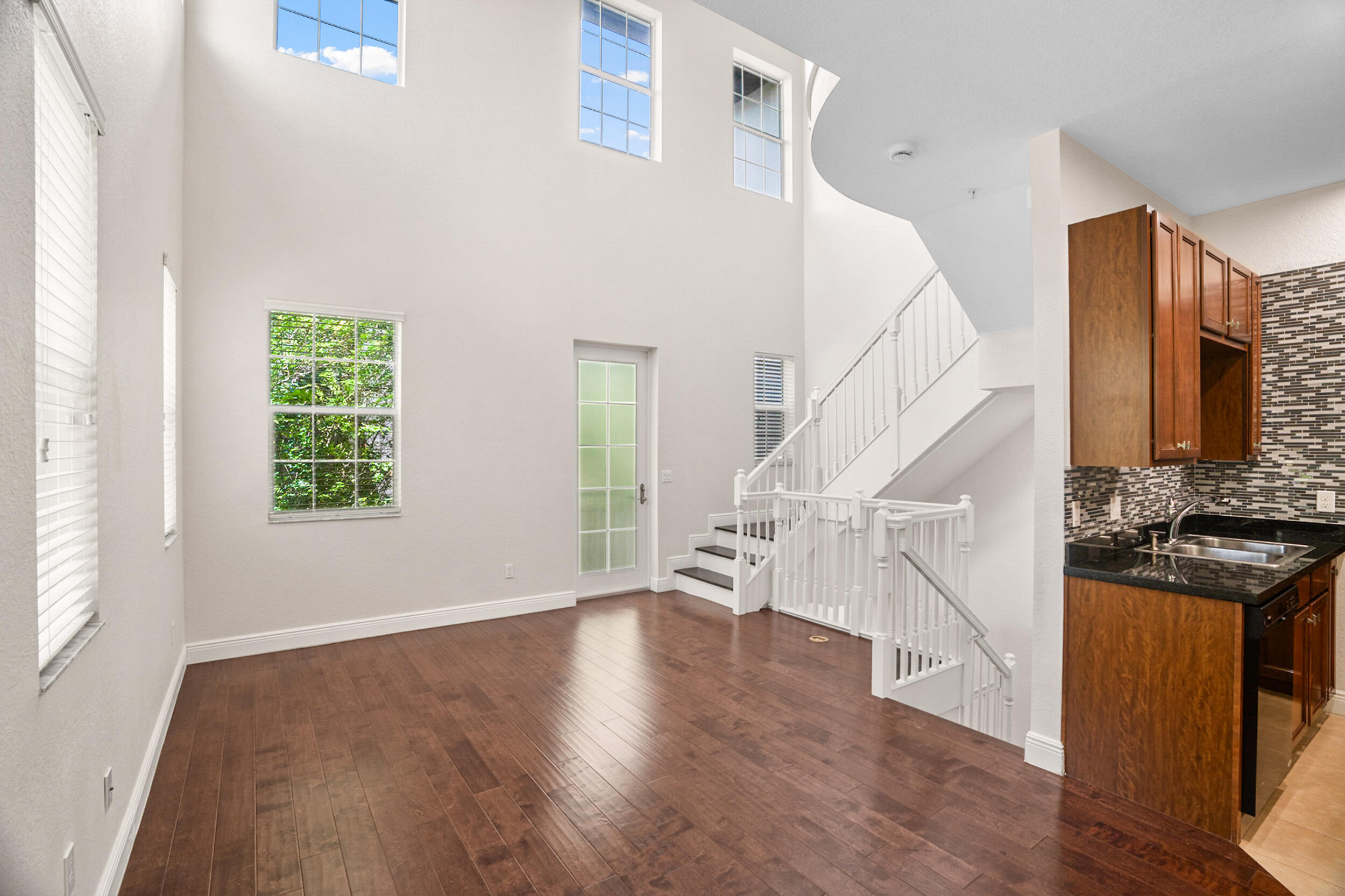 MIRAMAR RESIDENTIAL PLAT - Residential Lease