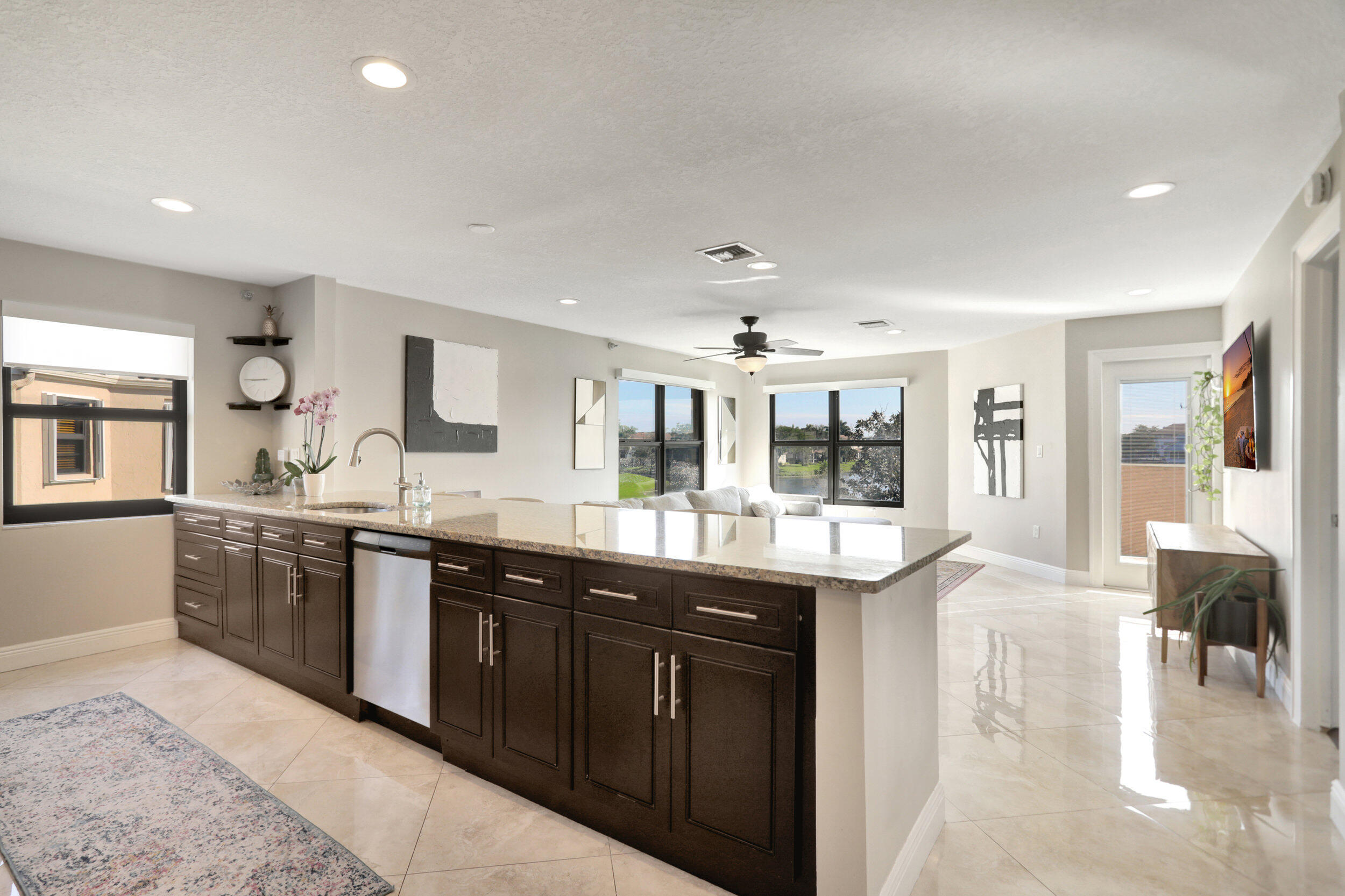 VILLA SONRISA CONDO - Residential