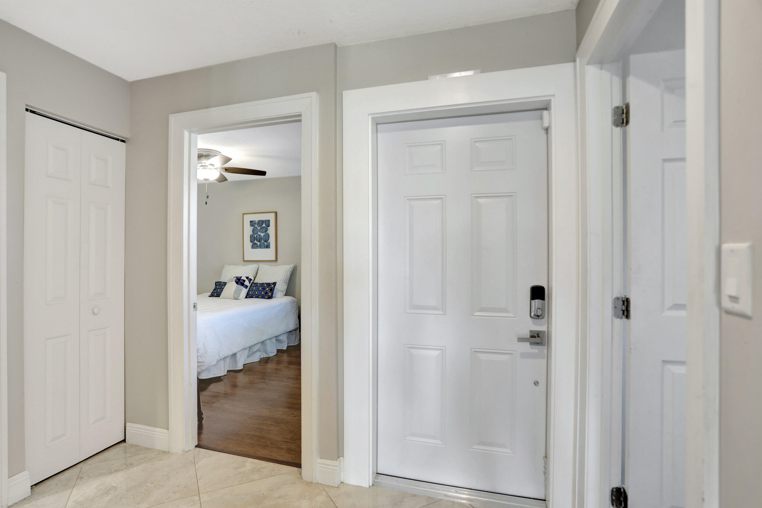 VILLA SONRISA CONDO - Residential