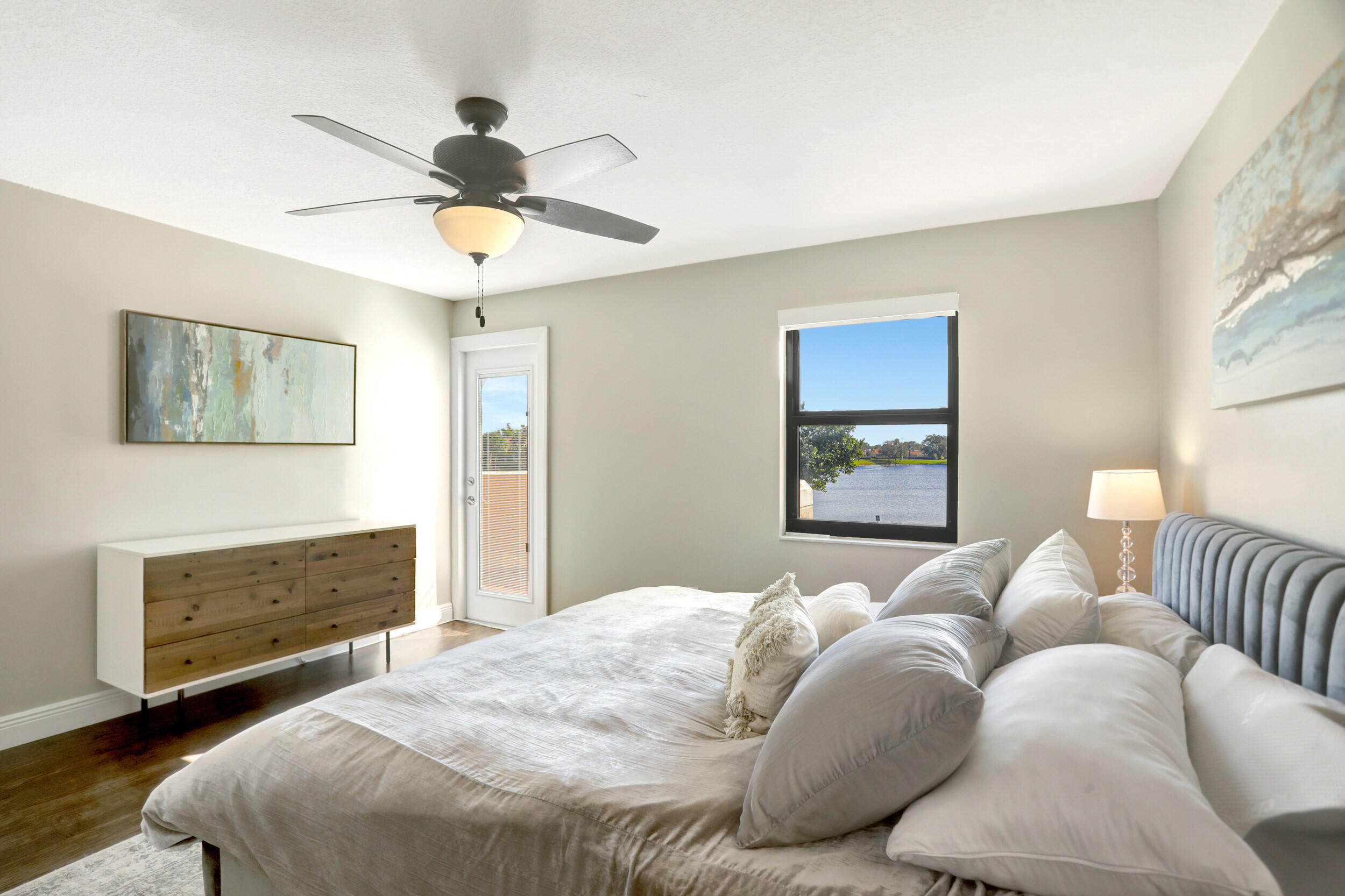 VILLA SONRISA CONDO - Residential
