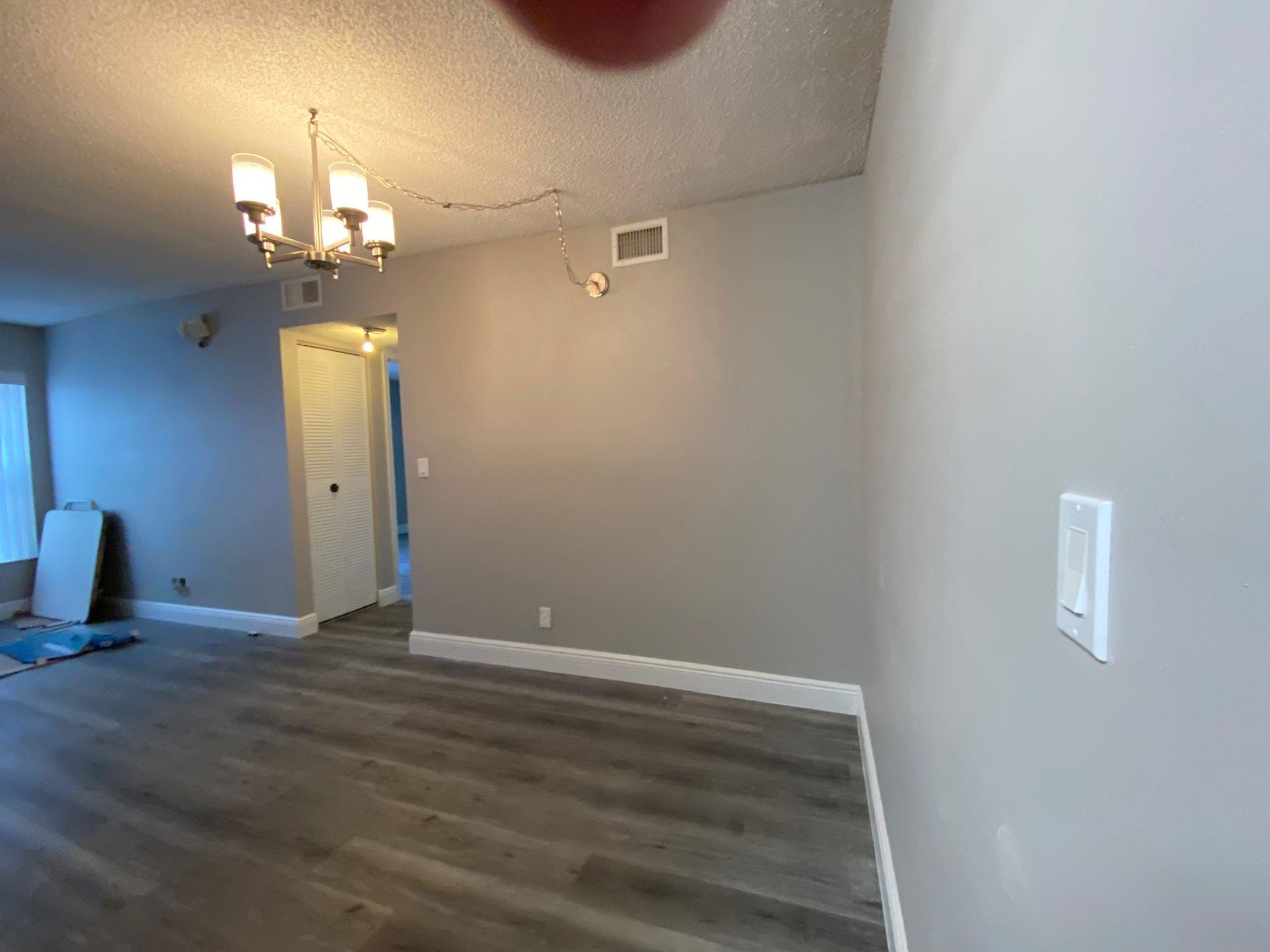 HOLIDAY VILLAGE OF CORAL SPRINGS - Residential Lease