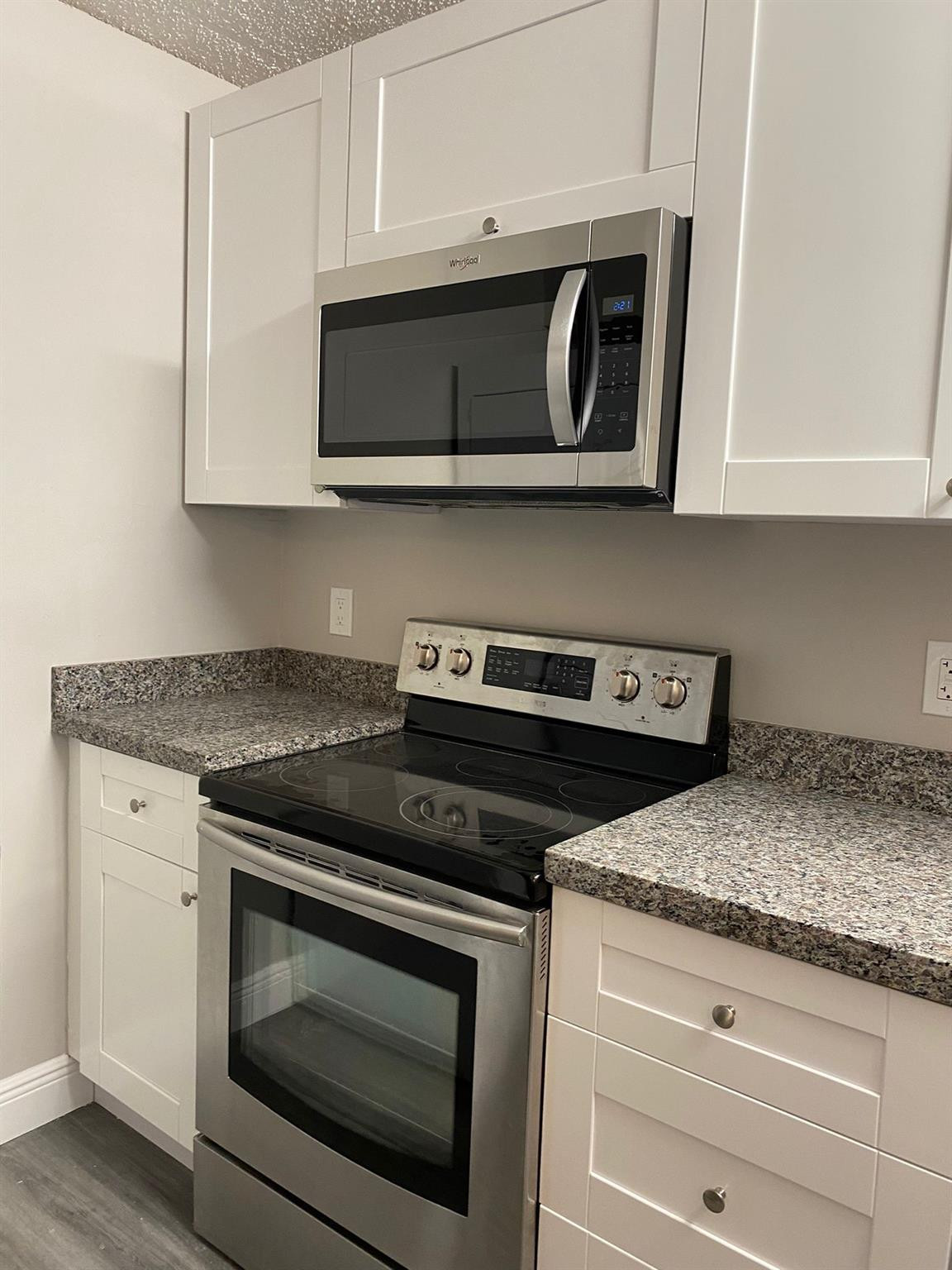 HOLIDAY VILLAGE OF CORAL SPRINGS - Residential Lease