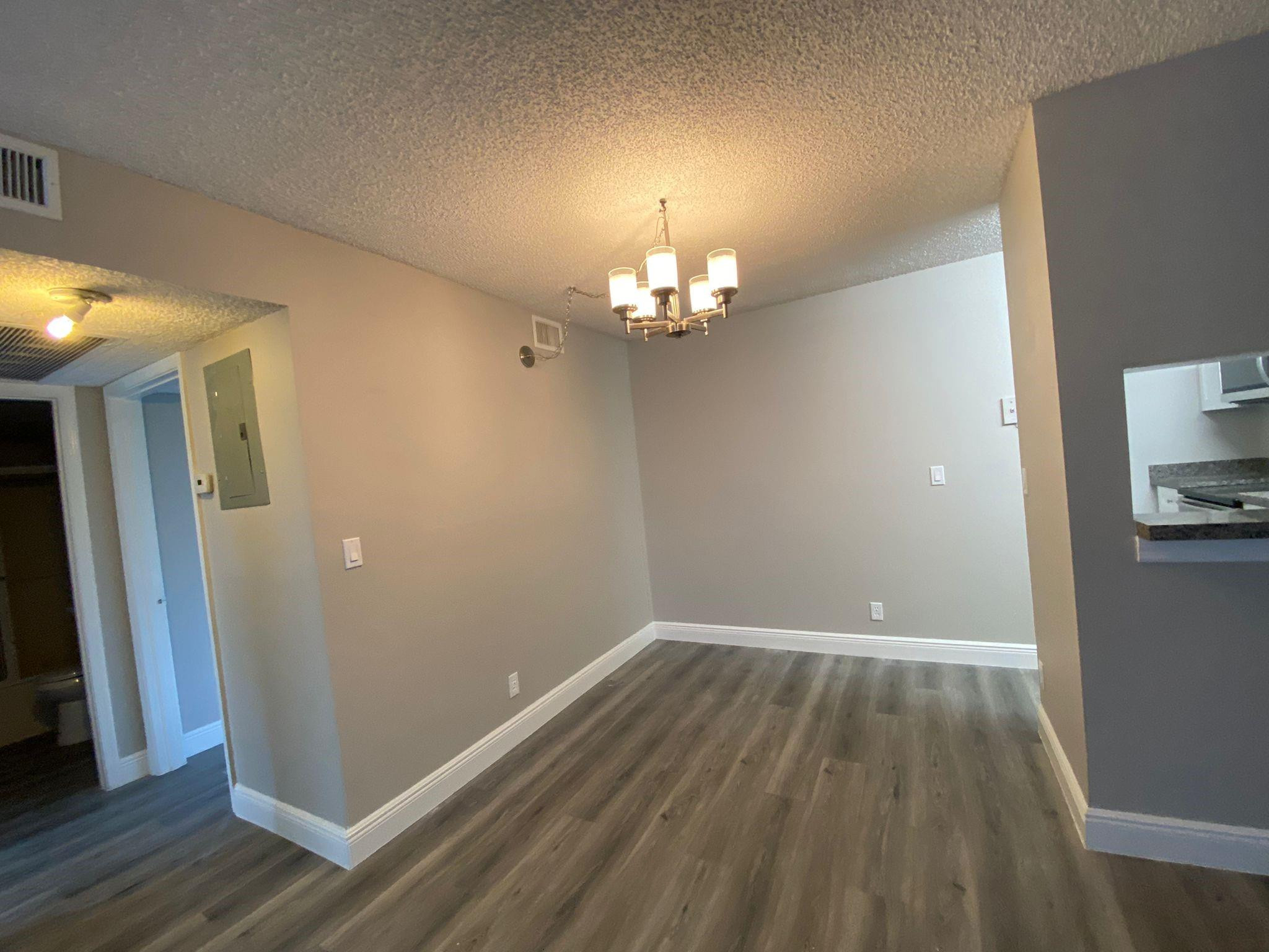 HOLIDAY VILLAGE OF CORAL SPRINGS - Residential Lease