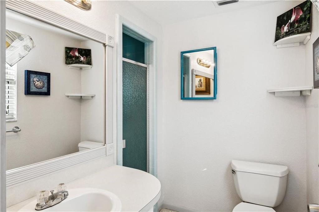 HOLMES BEACH 33RD UNIT - Residential