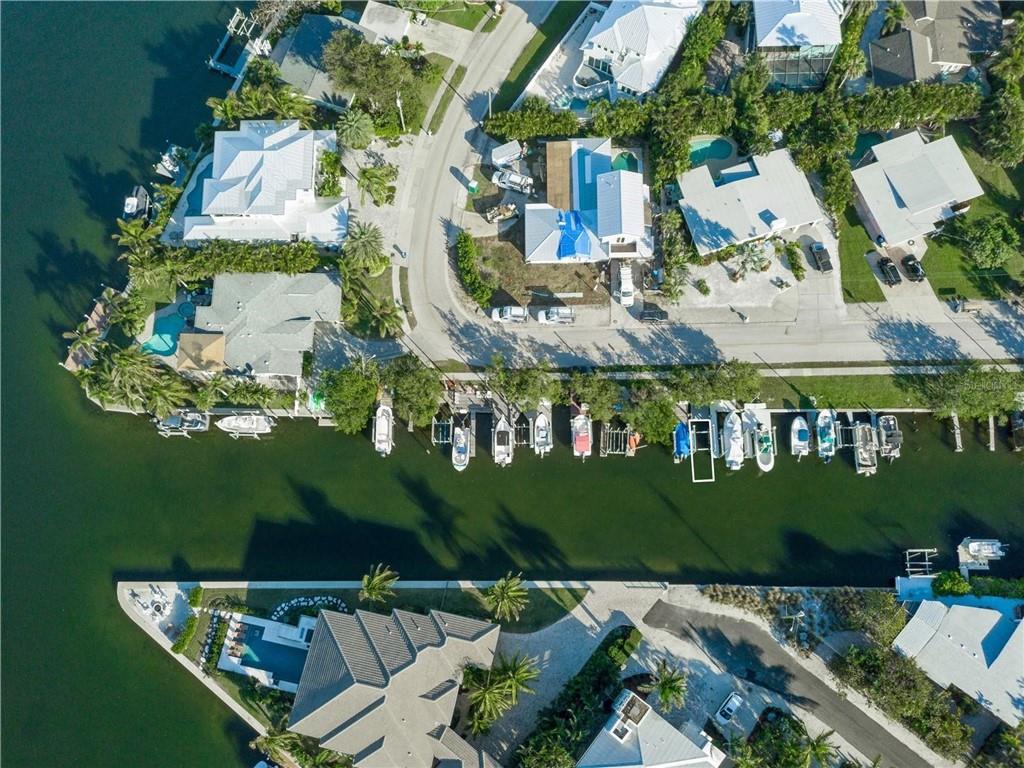 HOLMES BEACH 33RD UNIT - Residential