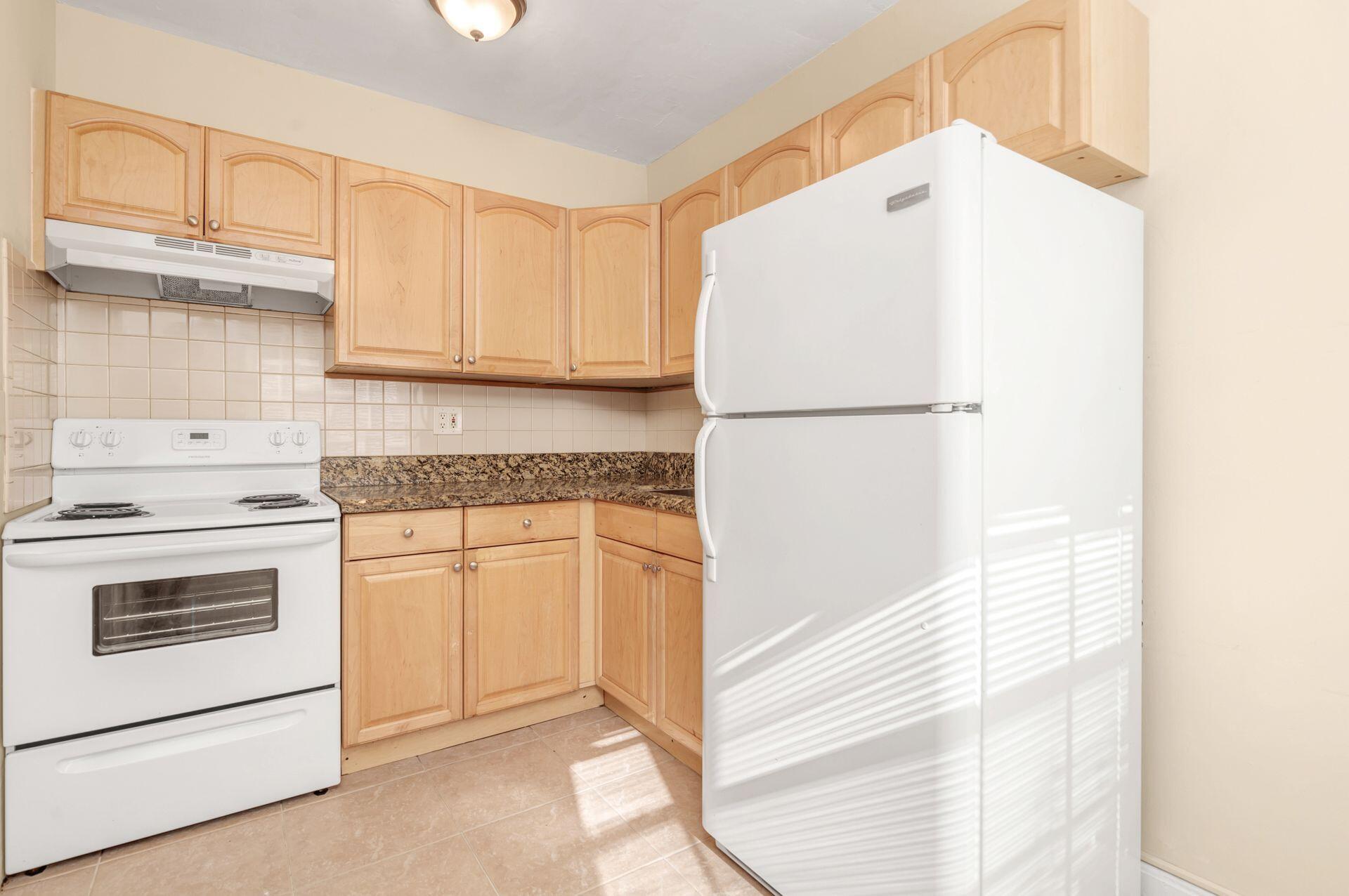 ESTATES OF SOUTH PALM BEACH - Residential