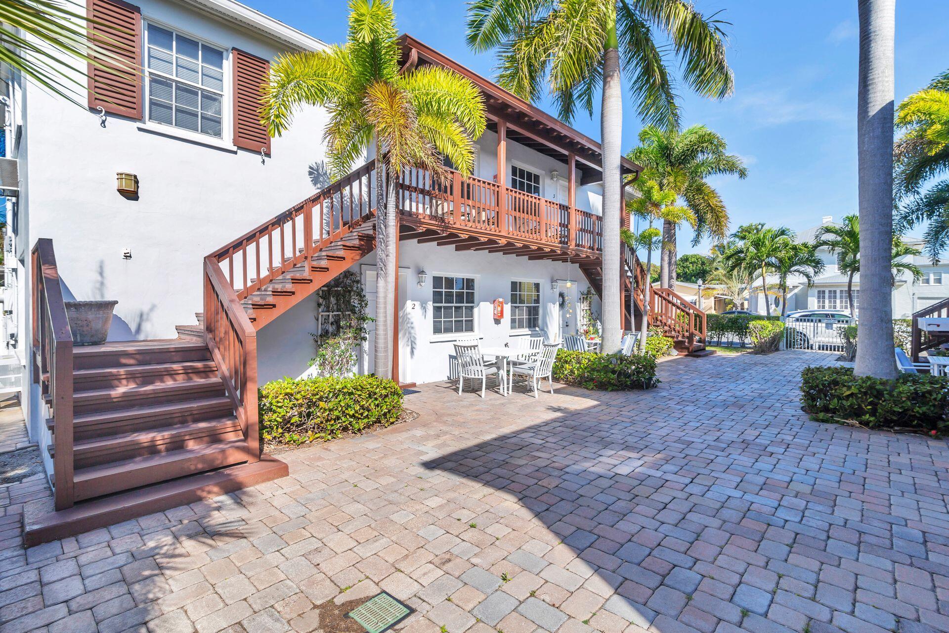 ESTATES OF SOUTH PALM BEACH - Residential