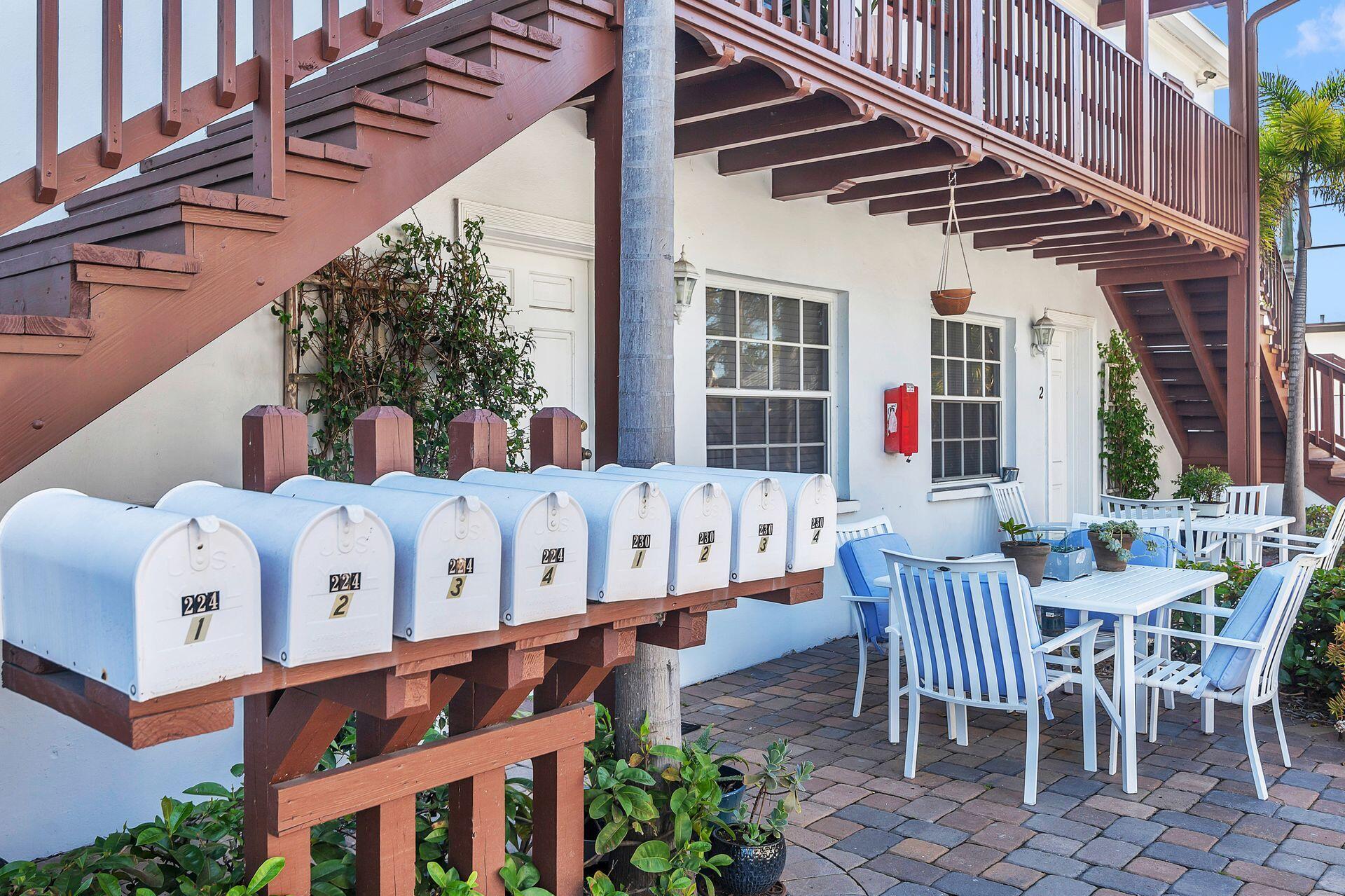 ESTATES OF SOUTH PALM BEACH - Residential
