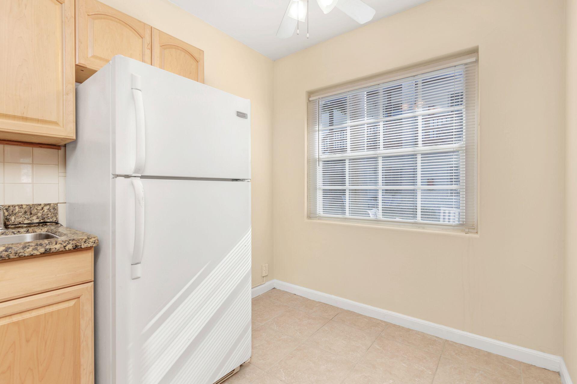 ESTATES OF SOUTH PALM BEACH - Residential
