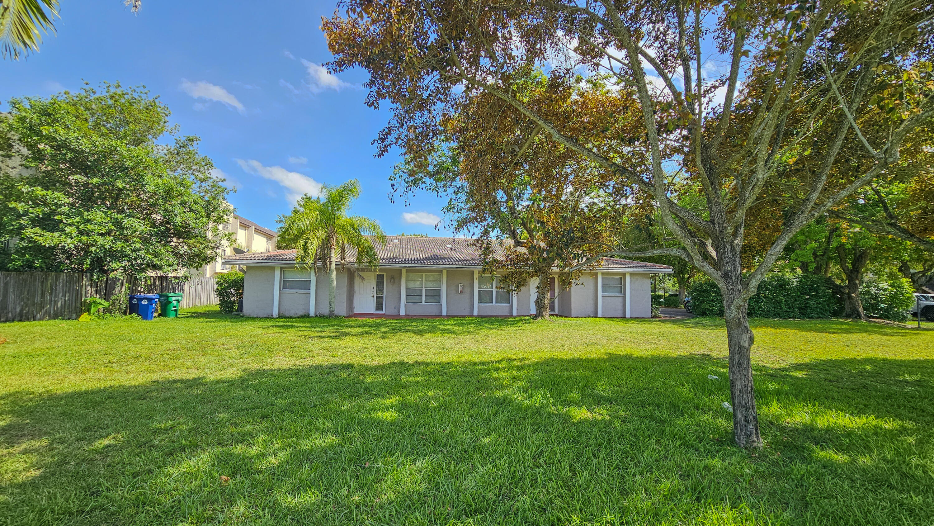 CASTLEWOOD - Residential Income
