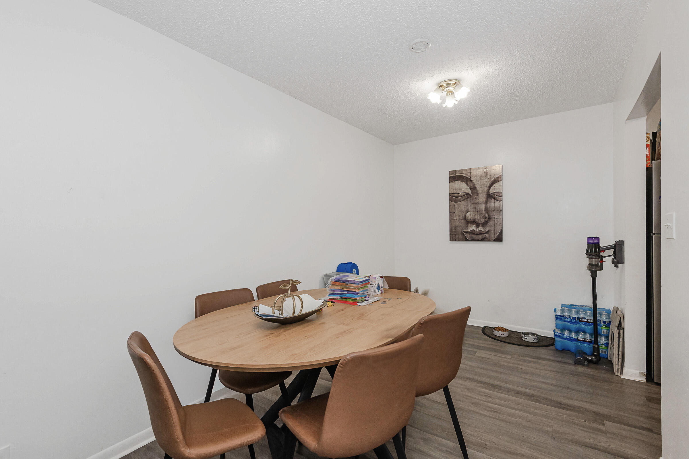 CASTLEWOOD - Residential Income