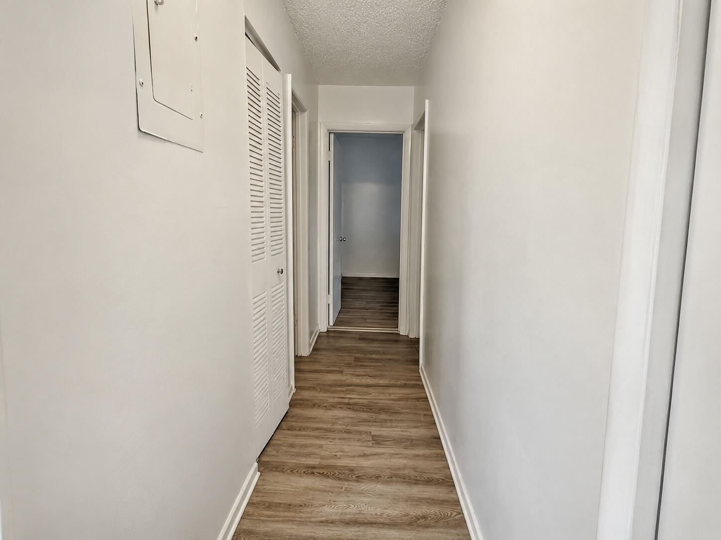 CASTLEWOOD - Residential Income