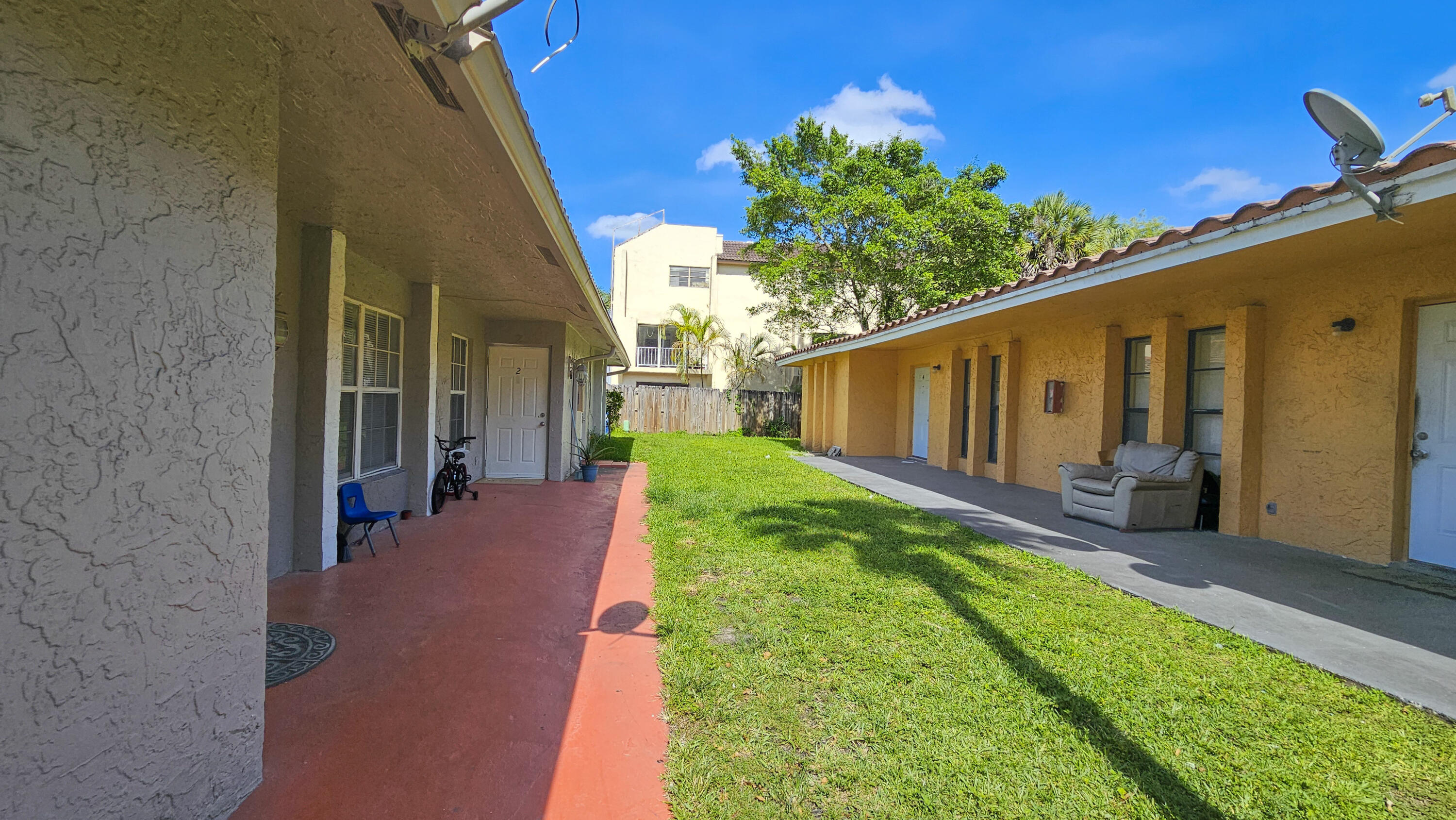CASTLEWOOD - Residential Income