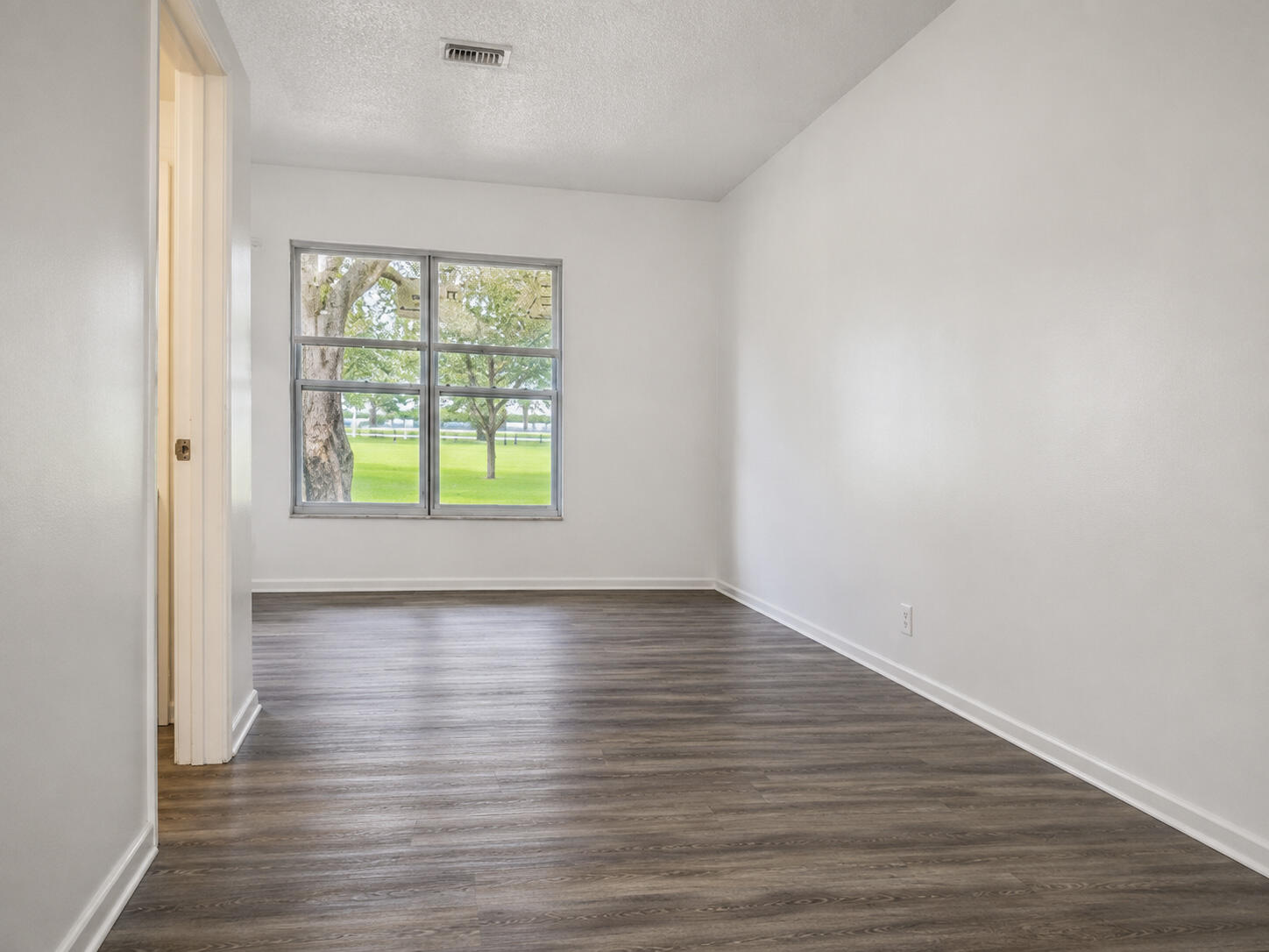 CASTLEWOOD - Residential Income