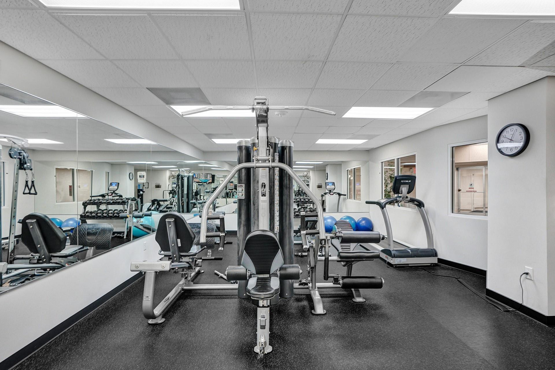 The Commodore - Residential Lease
