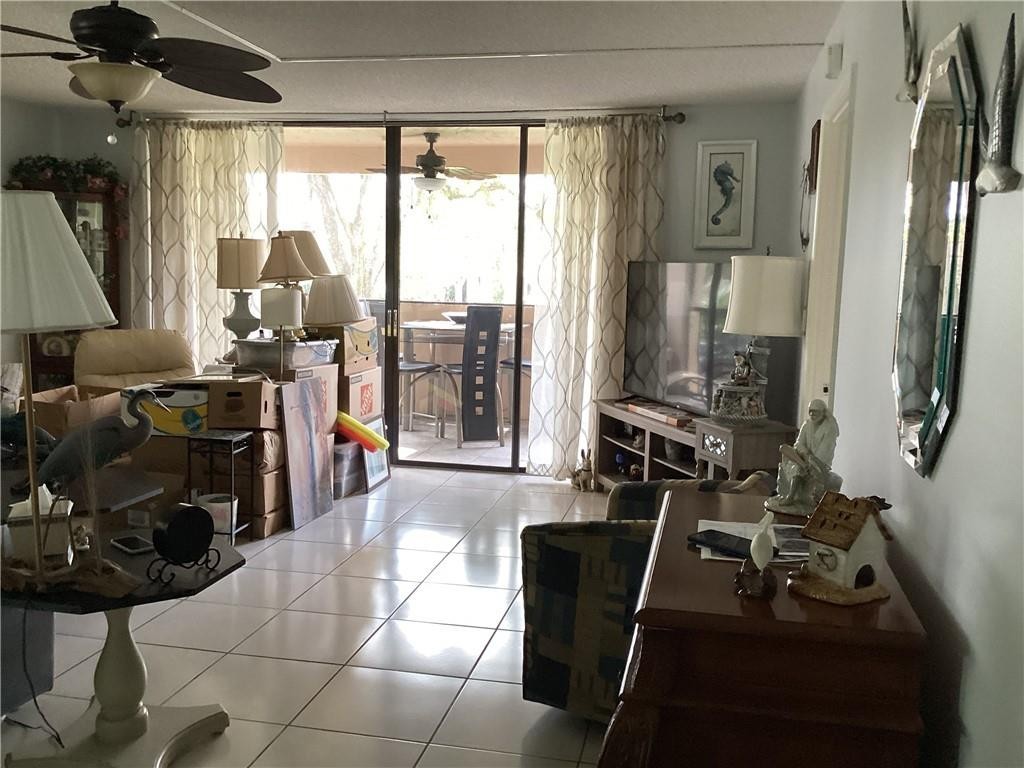 ROYAL PALM AT PLANTATION - Residential
