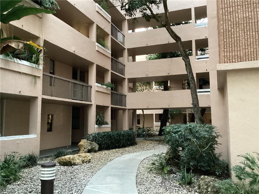 ROYAL PALM AT PLANTATION - Residential