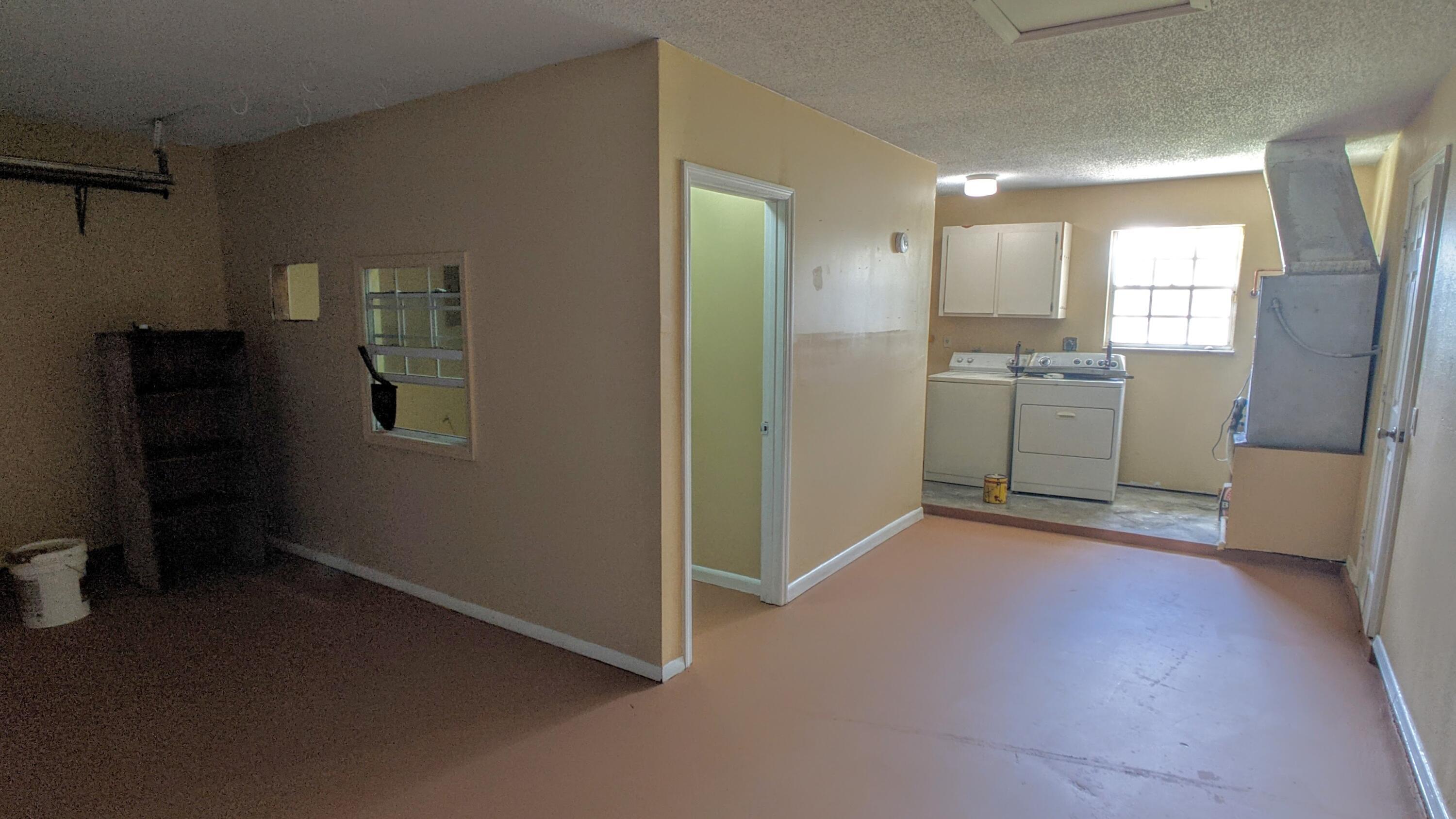 PORT ST LUCIE SECTION 8 - Residential Lease
