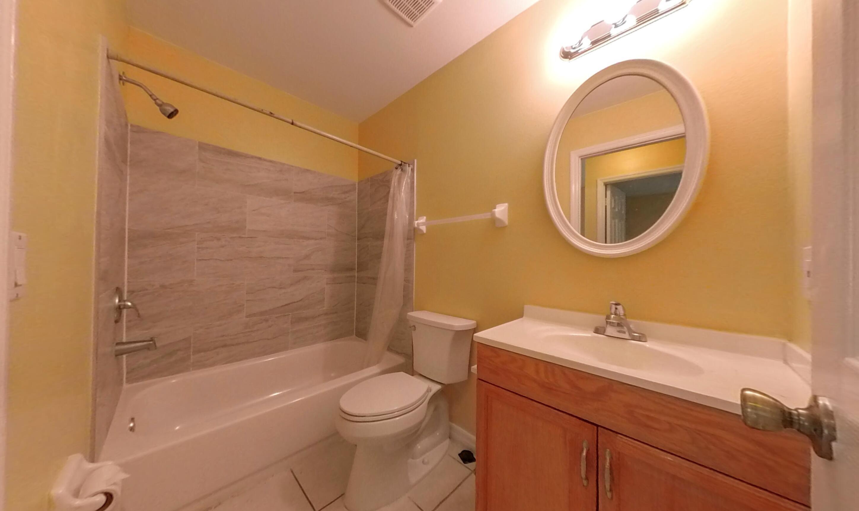 PORT ST LUCIE SECTION 8 - Residential Lease
