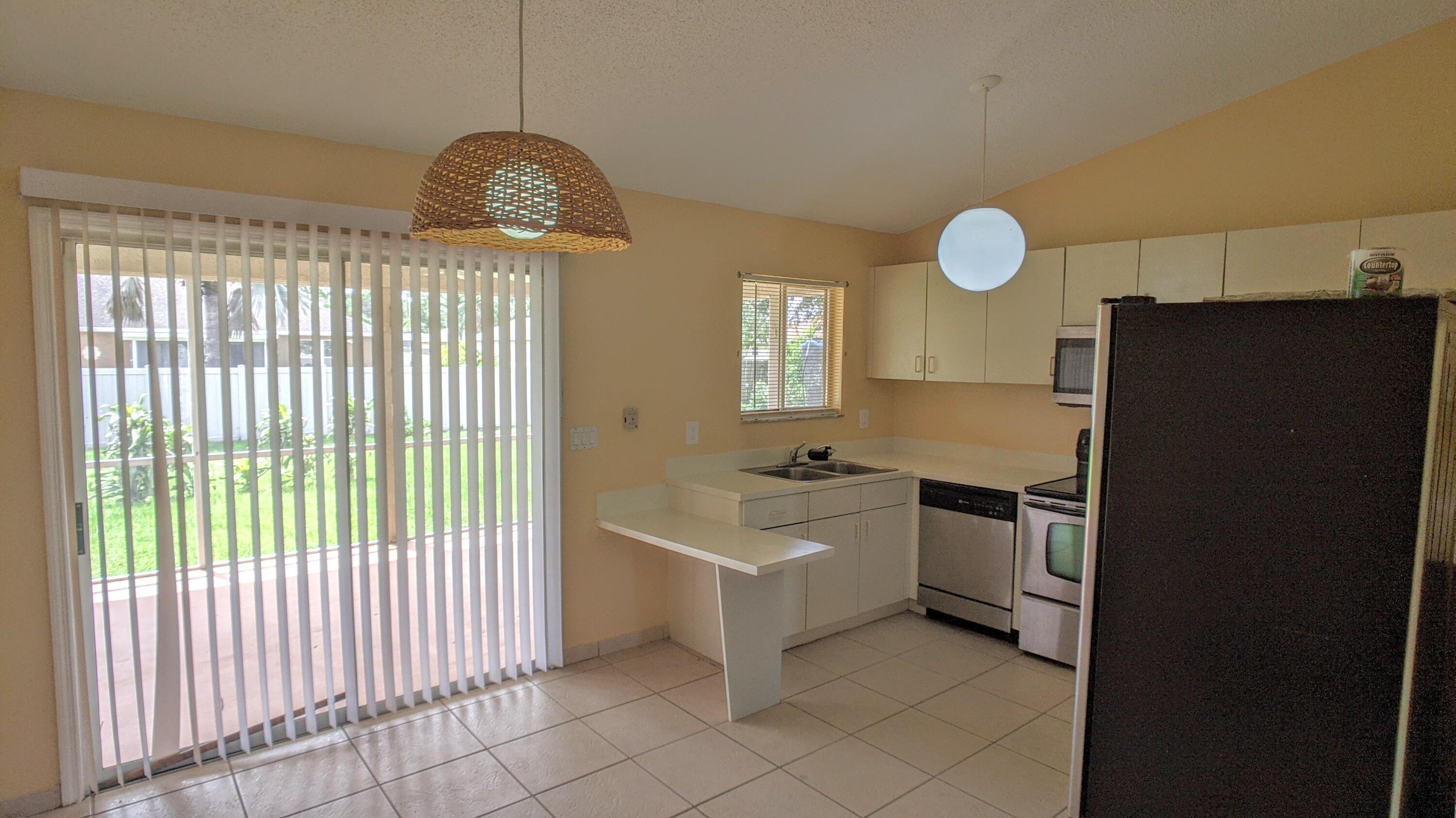 PORT ST LUCIE SECTION 8 - Residential Lease