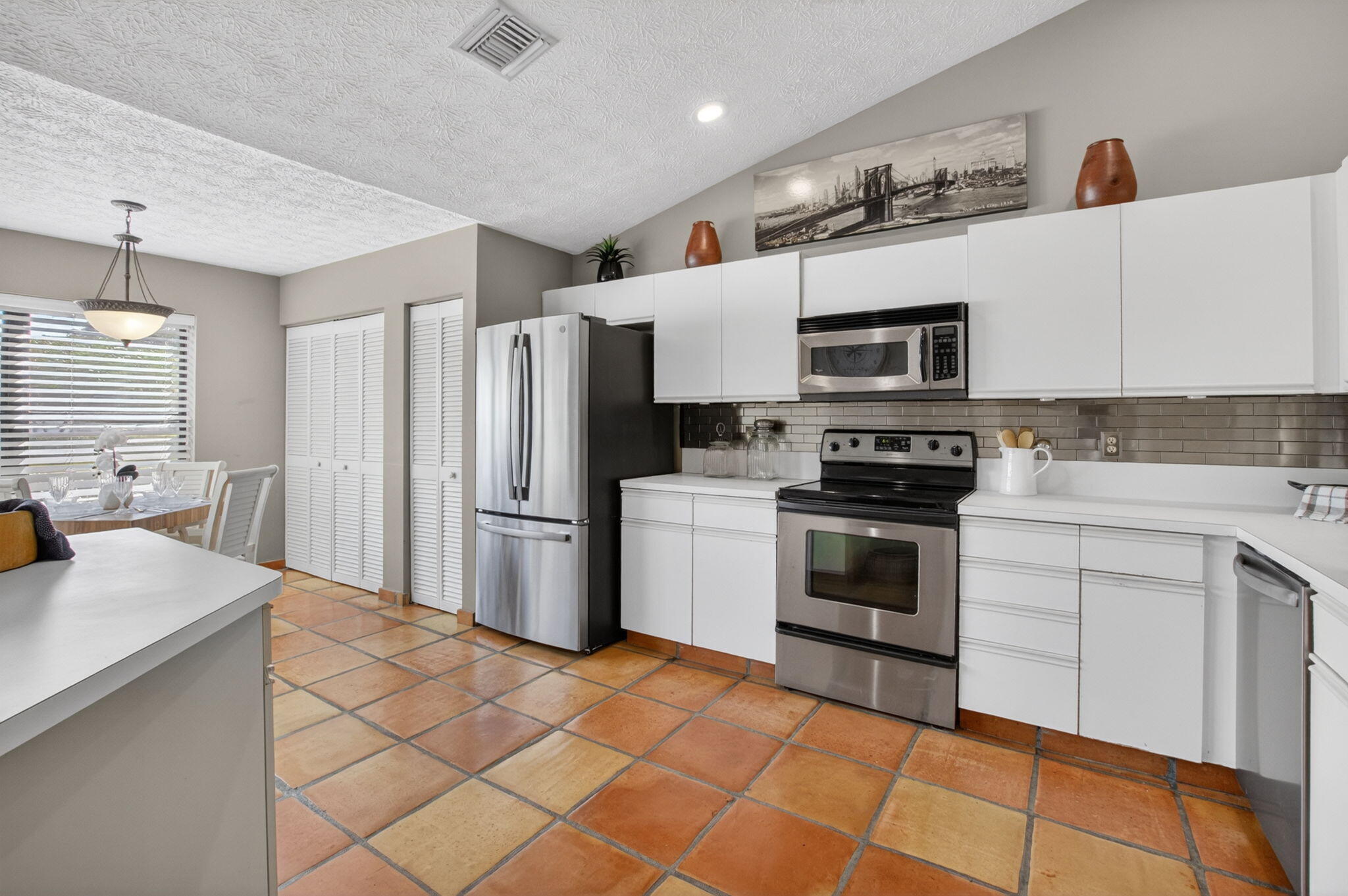 MERIDIANA AT BOCA POINTE II - Residential