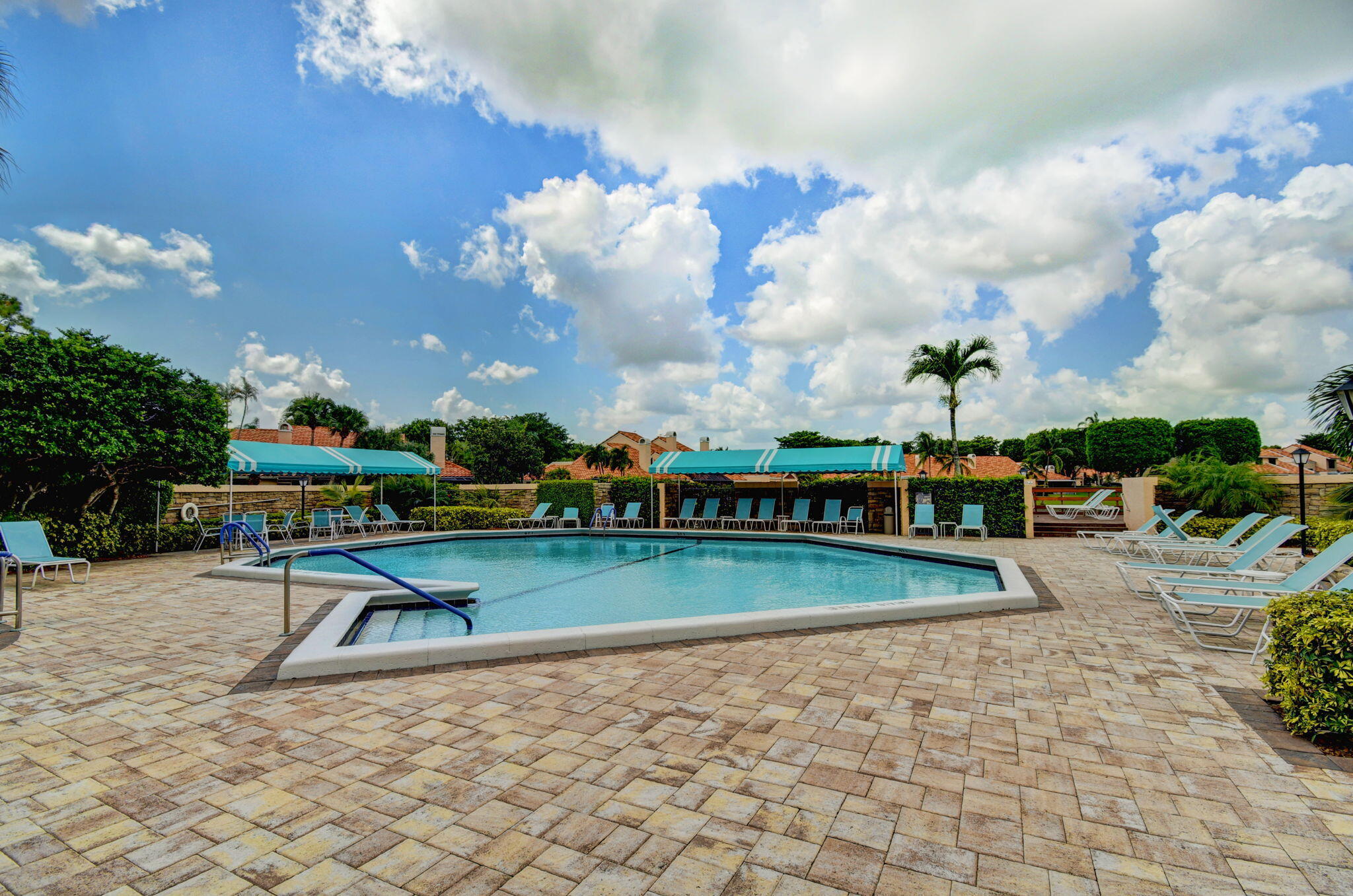 MERIDIANA AT BOCA POINTE II - Residential