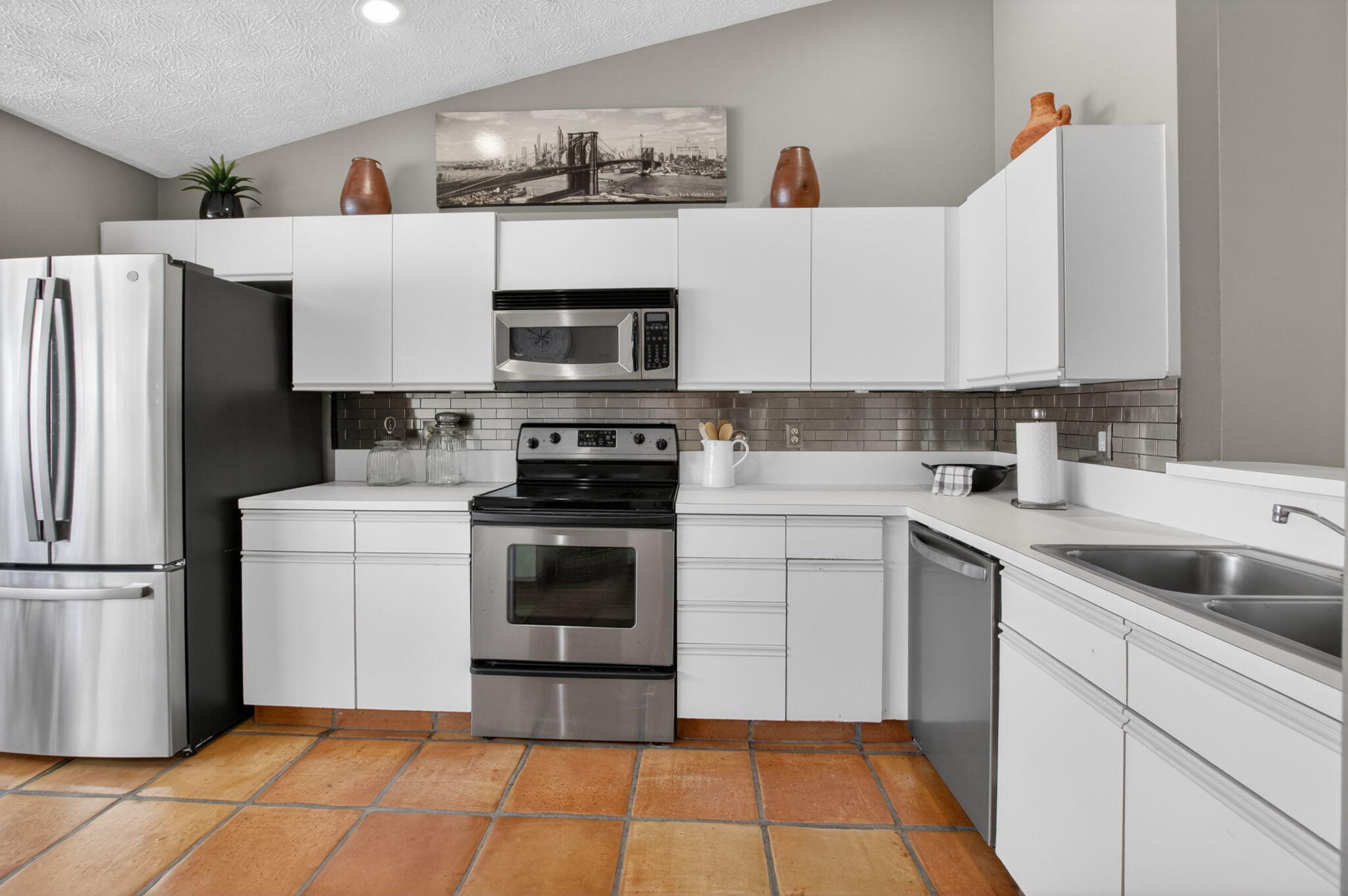 MERIDIANA AT BOCA POINTE II - Residential