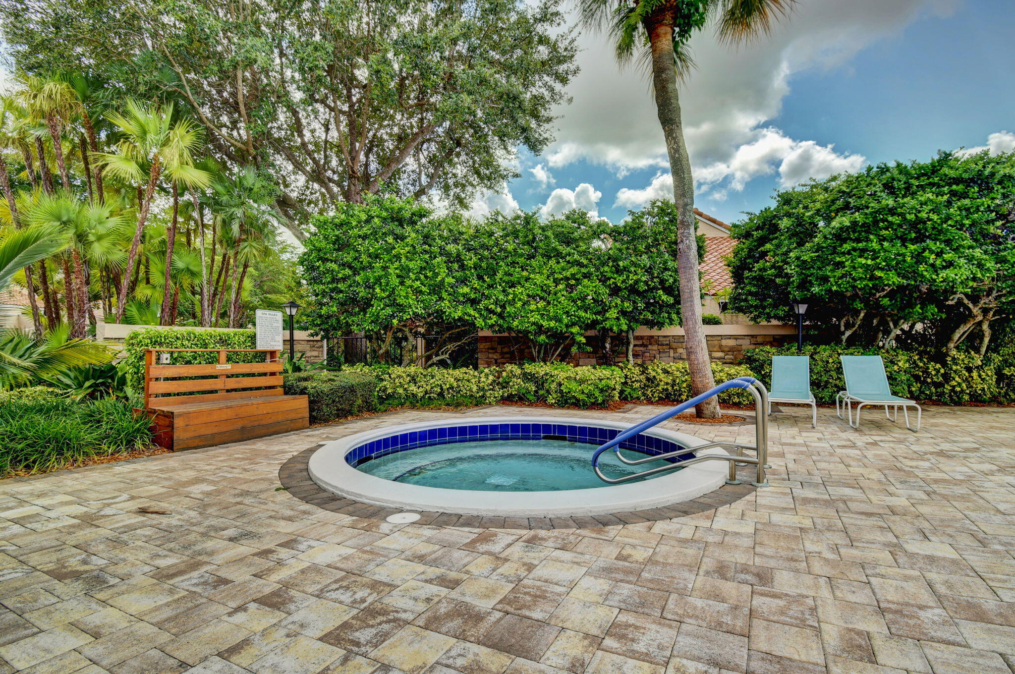 MERIDIANA AT BOCA POINTE II - Residential