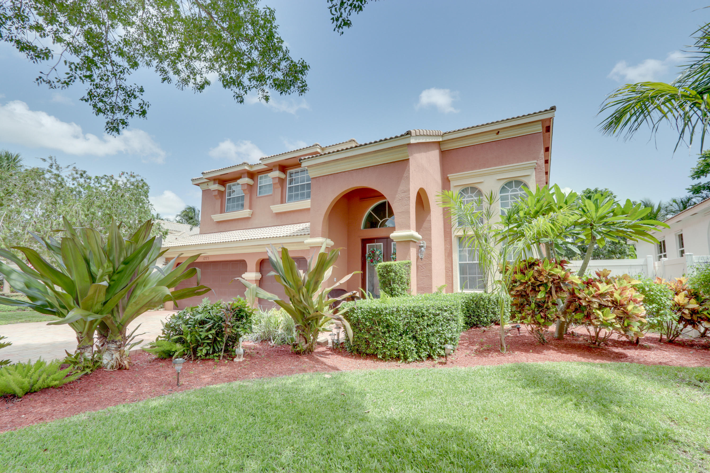 MADISON GREEN 1 - Residential