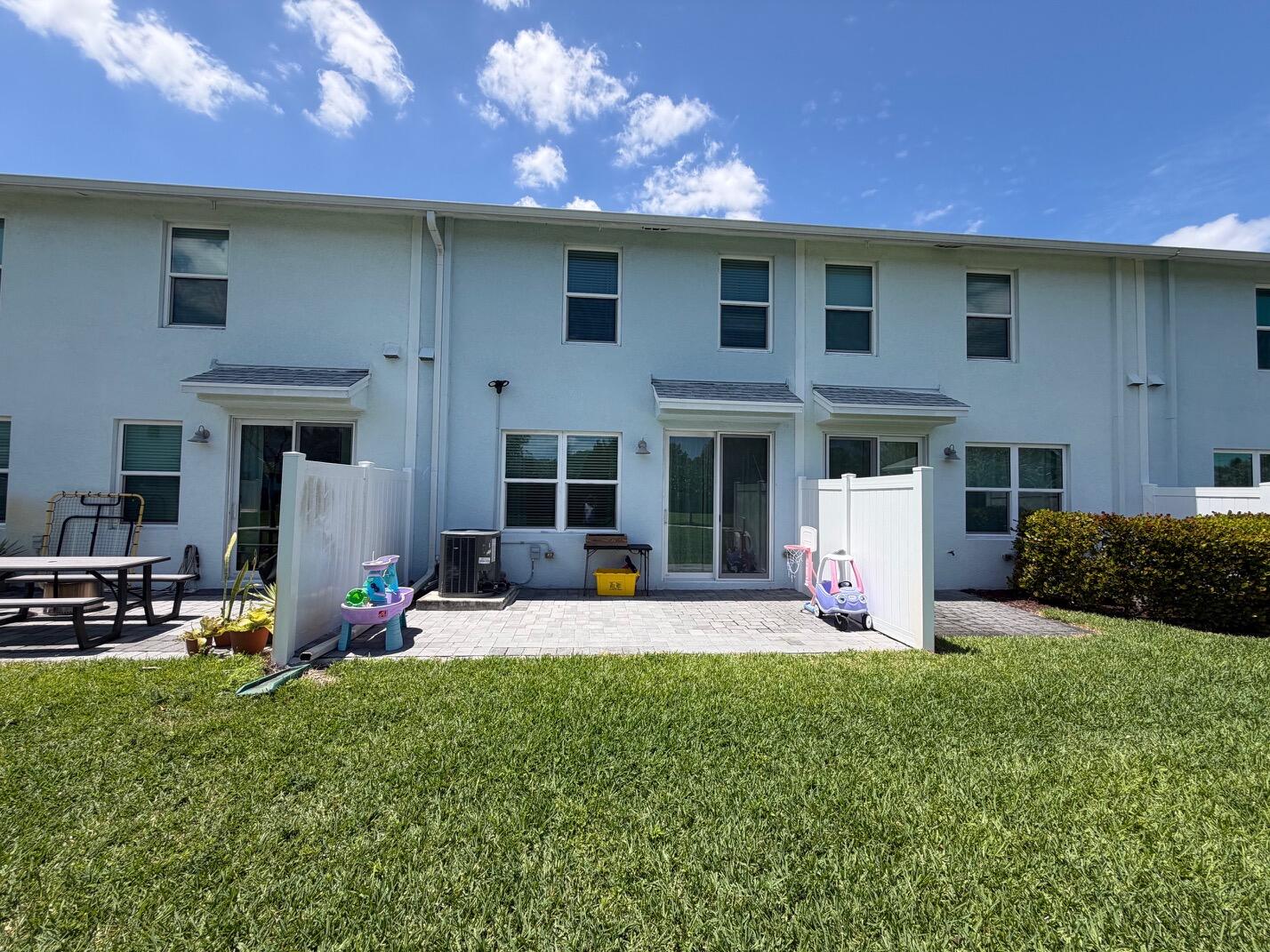 Catalina - Residential Lease