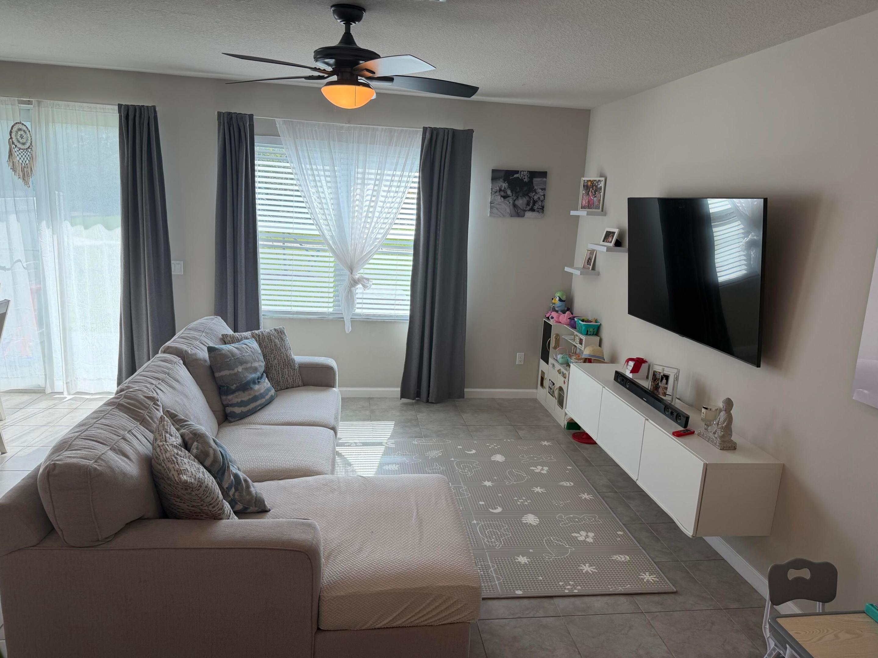 Catalina - Residential Lease