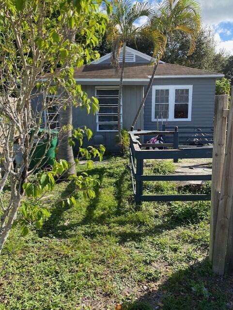 **Probate has been complete and sale can occur quicker**   Cozy 2/2 with great potential.  Sitting area in the front of the property, split bedroom layout and spacious backyard.  Needs work.  Please send highest and best.