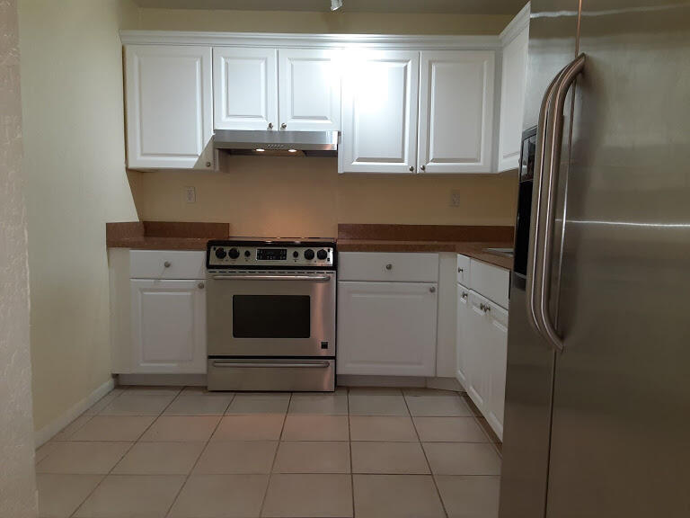 Upgraded 1 bedroom 1.5 bathrooms. Stainless steel appliances Wood Floors. Custom Cabinets and Custom Countertops. Water, Sewer, Trash, included in the rent. Just 1st month rent and 1 month security deposit to move in!