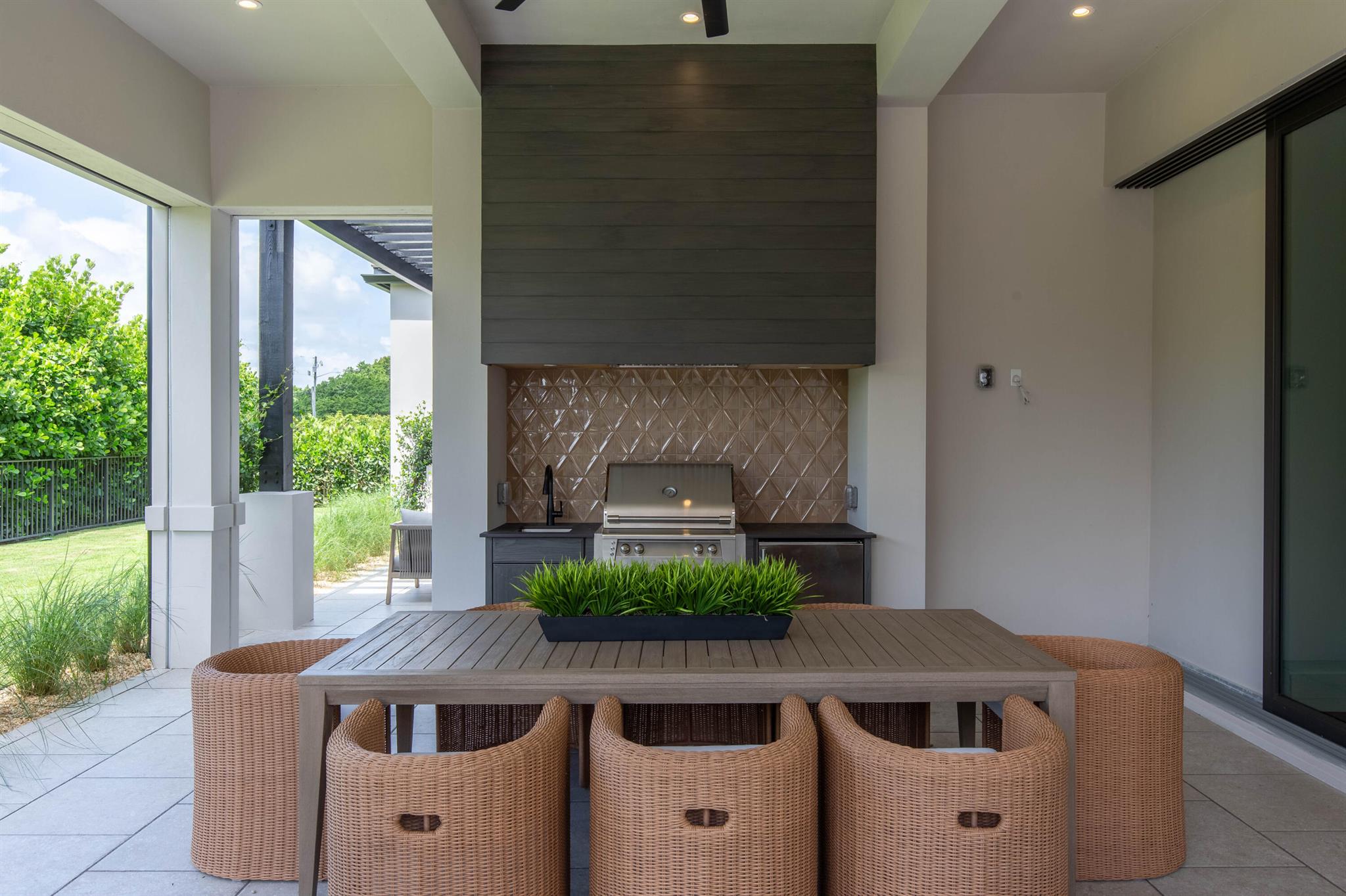BLUE CYPRESS REPL AT PALM BEACH POLO & COUNTRY CLU - Residential