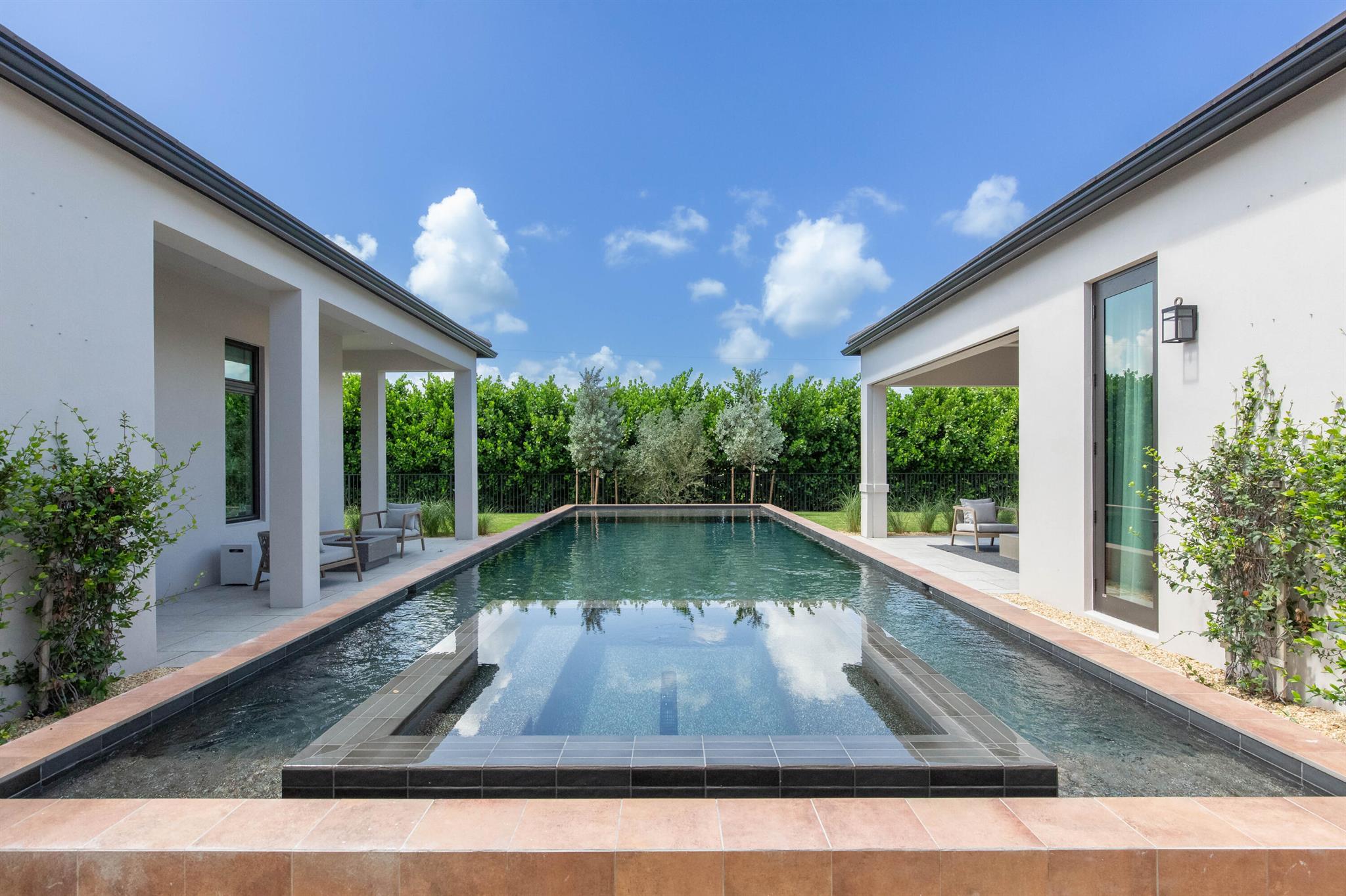 BLUE CYPRESS REPL AT PALM BEACH POLO & COUNTRY CLU - Residential