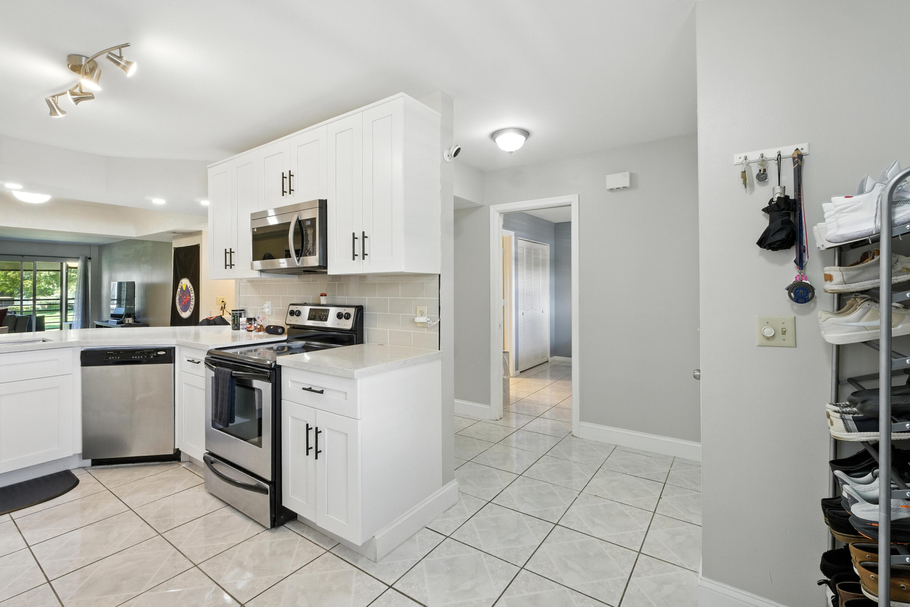 PINES OF BOCA BARWOOD CONDO - Residential