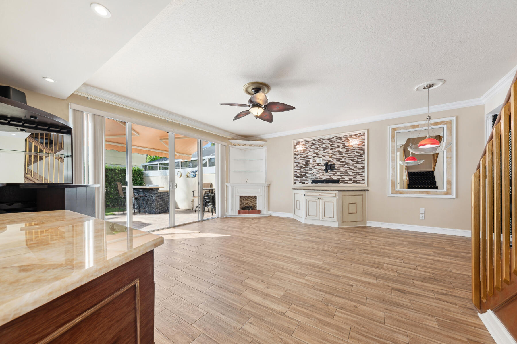 CATALINA LAKES - Residential