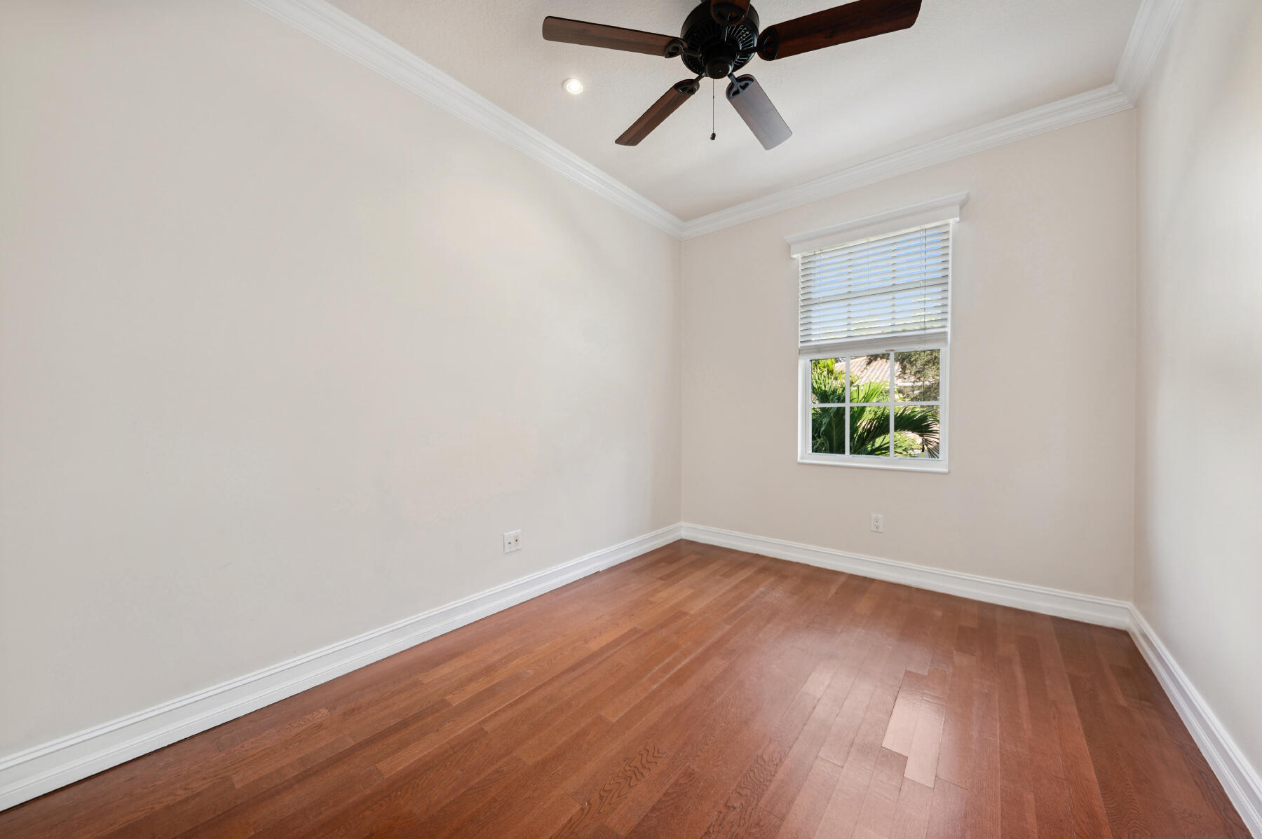 CATALINA LAKES - Residential