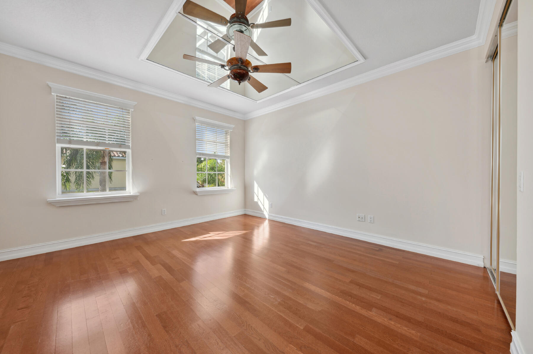 CATALINA LAKES - Residential
