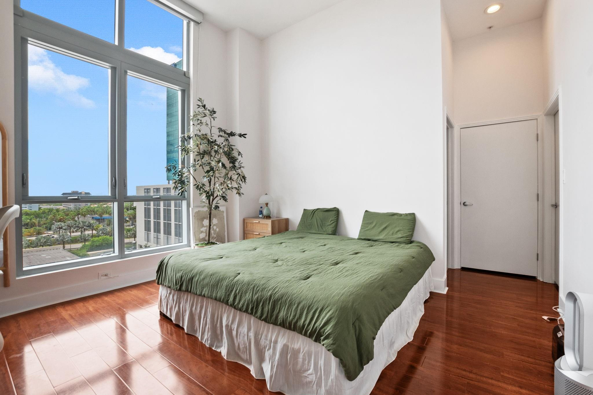 METROPOLIS II AT DADELAND CONDO - Residential