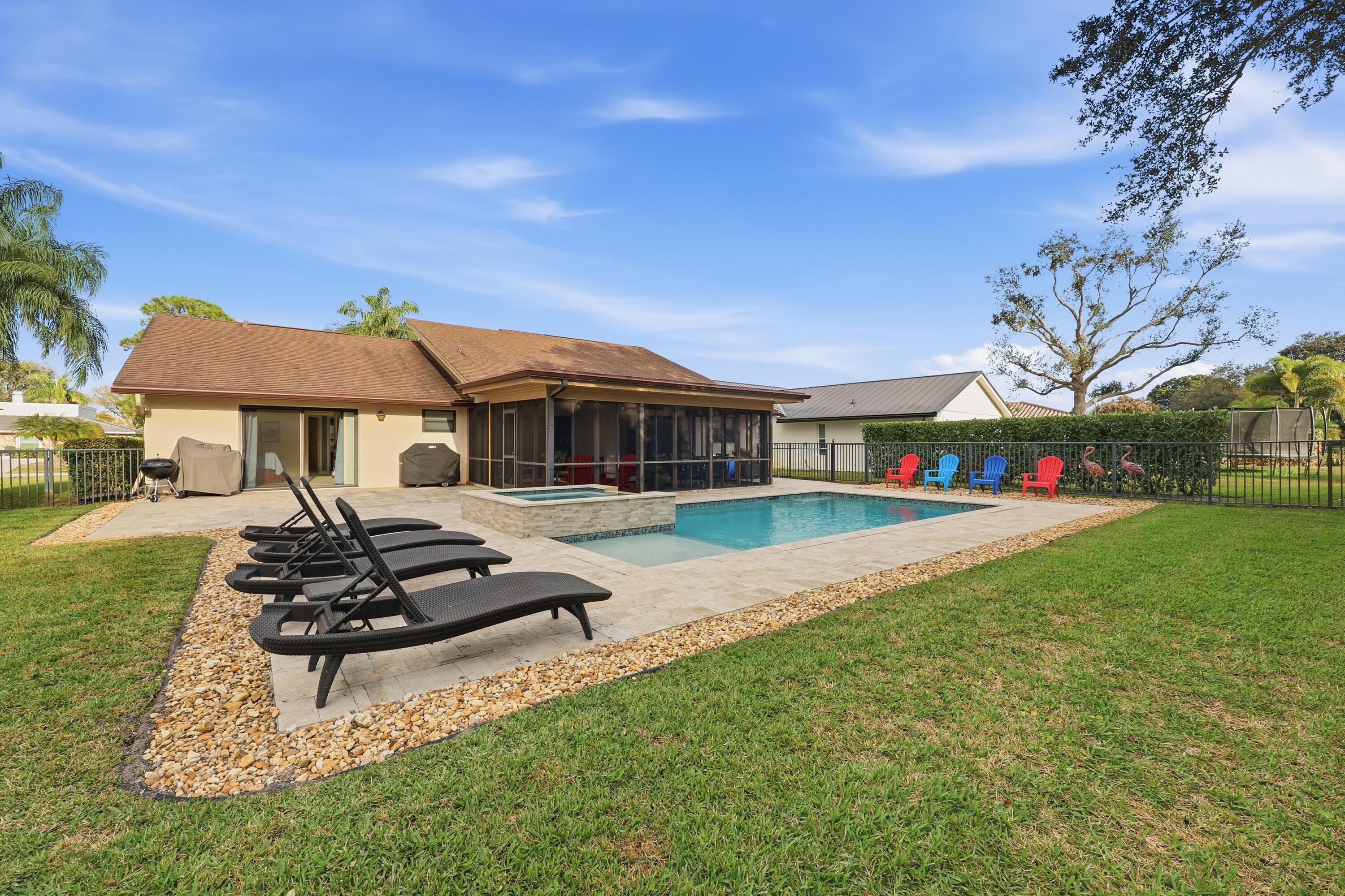 EASTPOINTE COUNTRY CLUB 8 - Residential