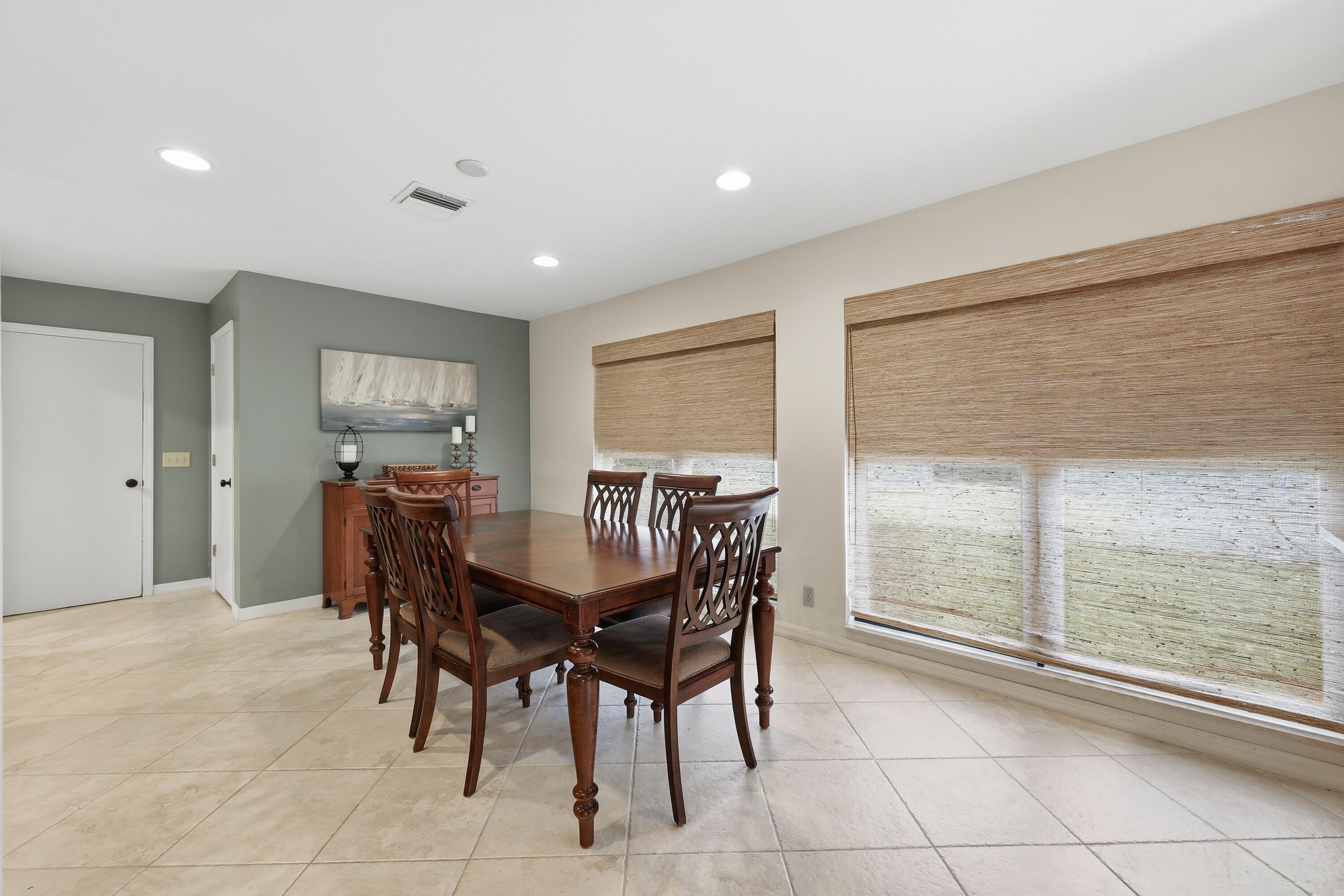 EASTPOINTE COUNTRY CLUB 8 - Residential