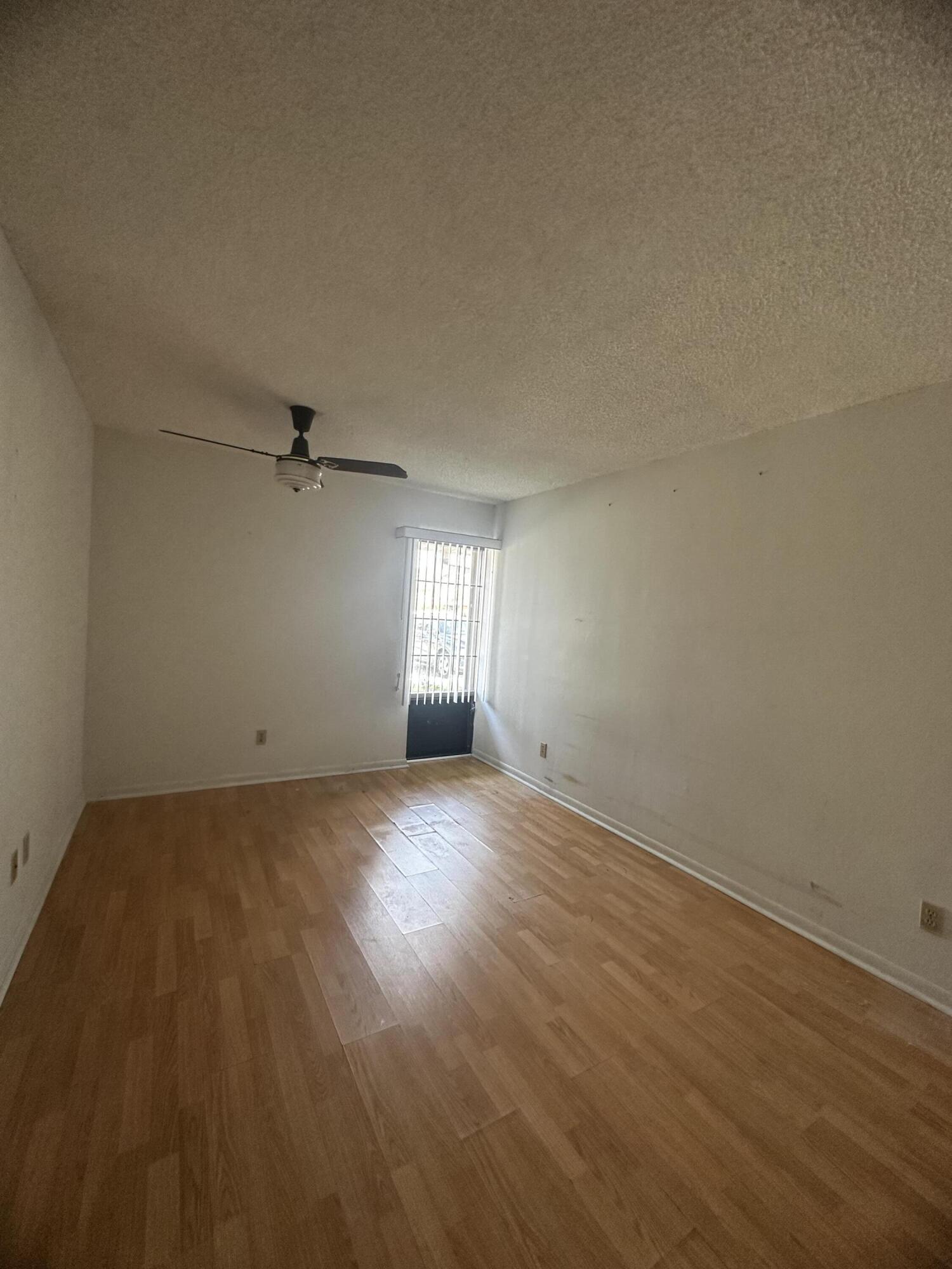 FOREST HILL VILLAS GARDEN CONDO - Residential