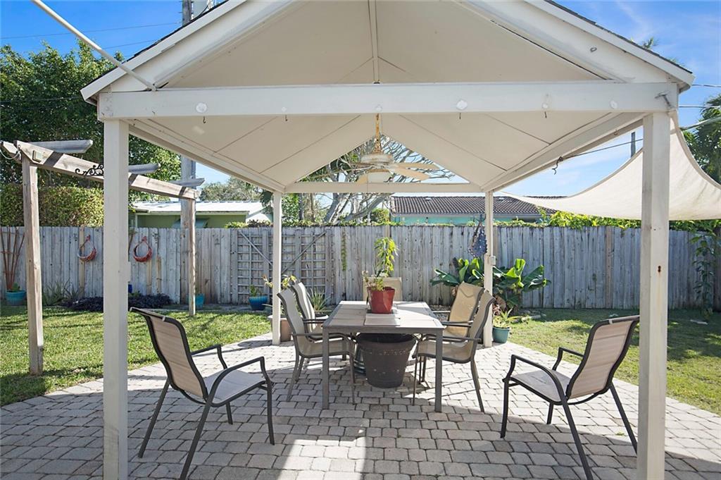 Coral Villas 47-45 B - Residential