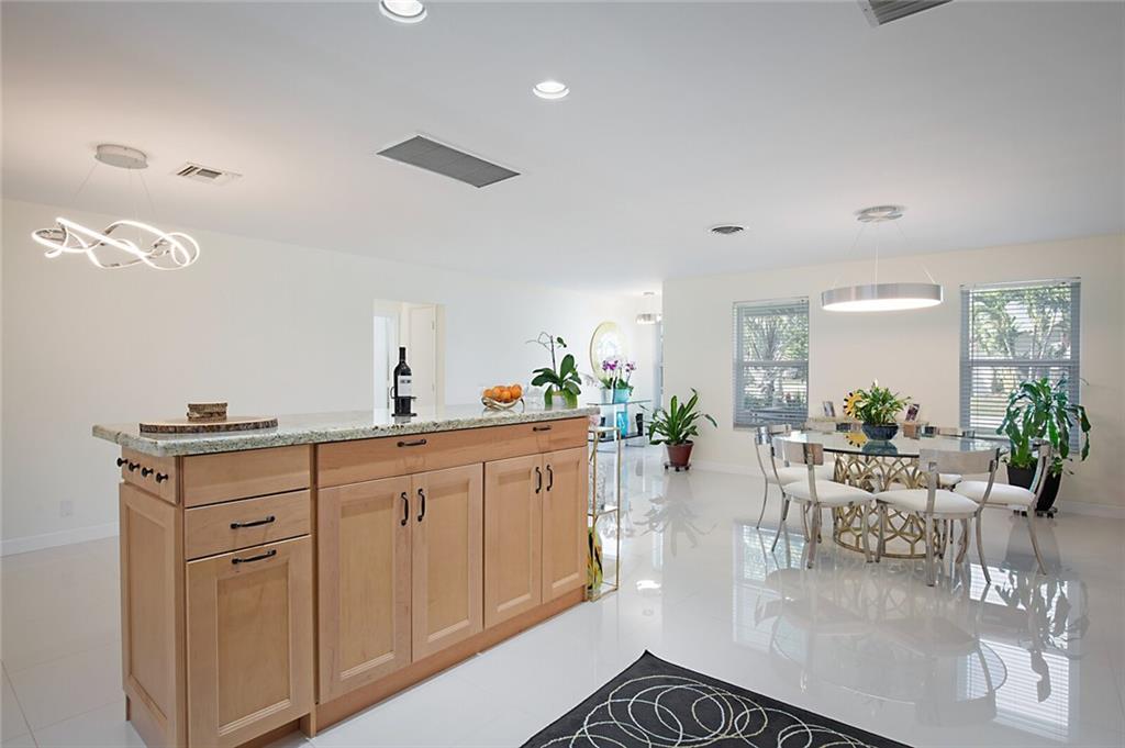 Coral Villas 47-45 B - Residential