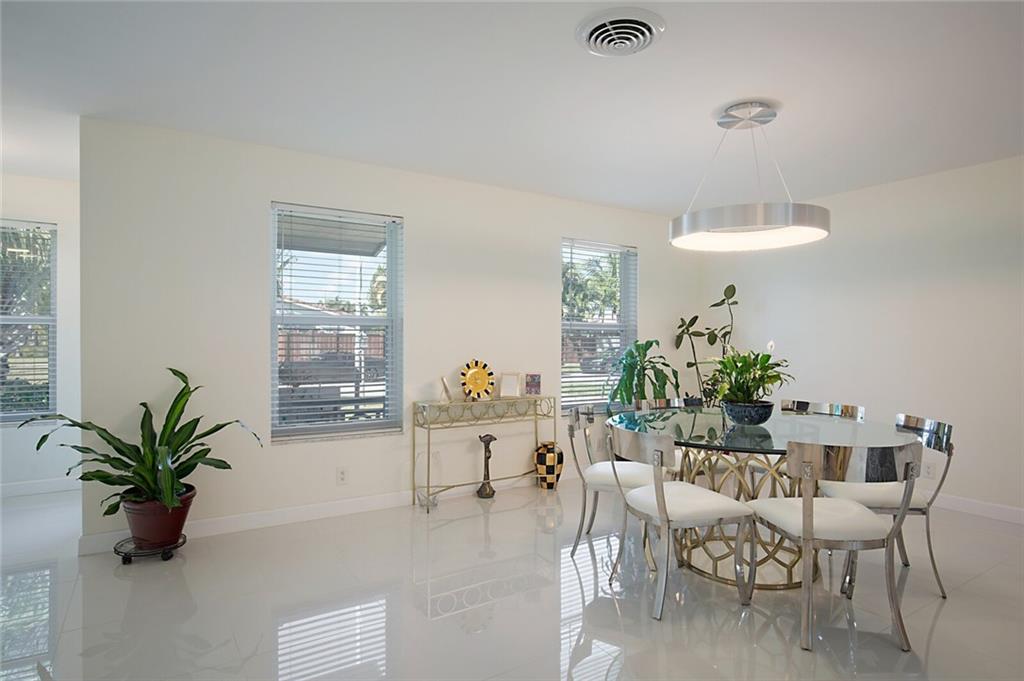 Coral Villas 47-45 B - Residential