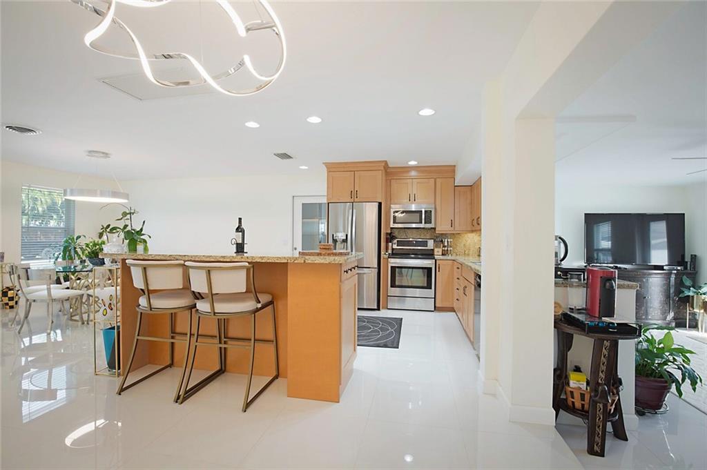 Coral Villas 47-45 B - Residential