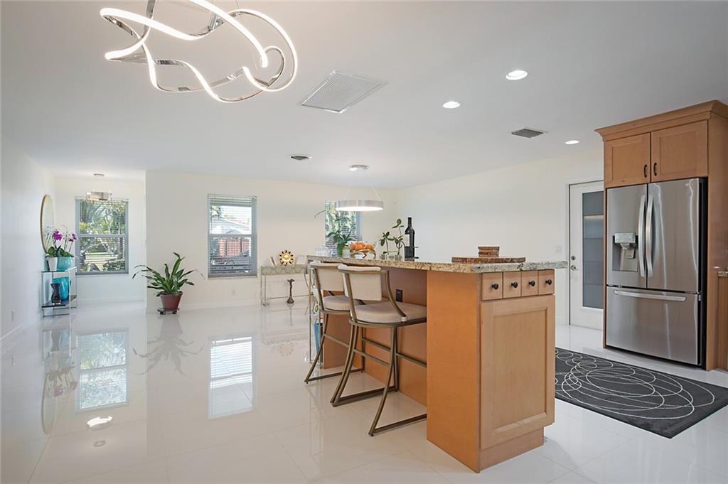 Coral Villas 47-45 B - Residential