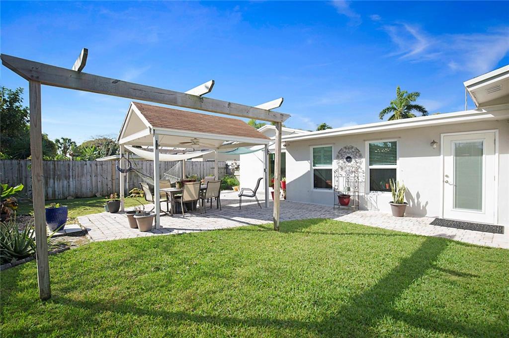 Coral Villas 47-45 B - Residential
