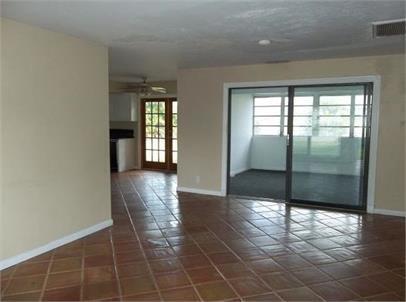 FAIRLAWN 1ST ADD - Residential Lease